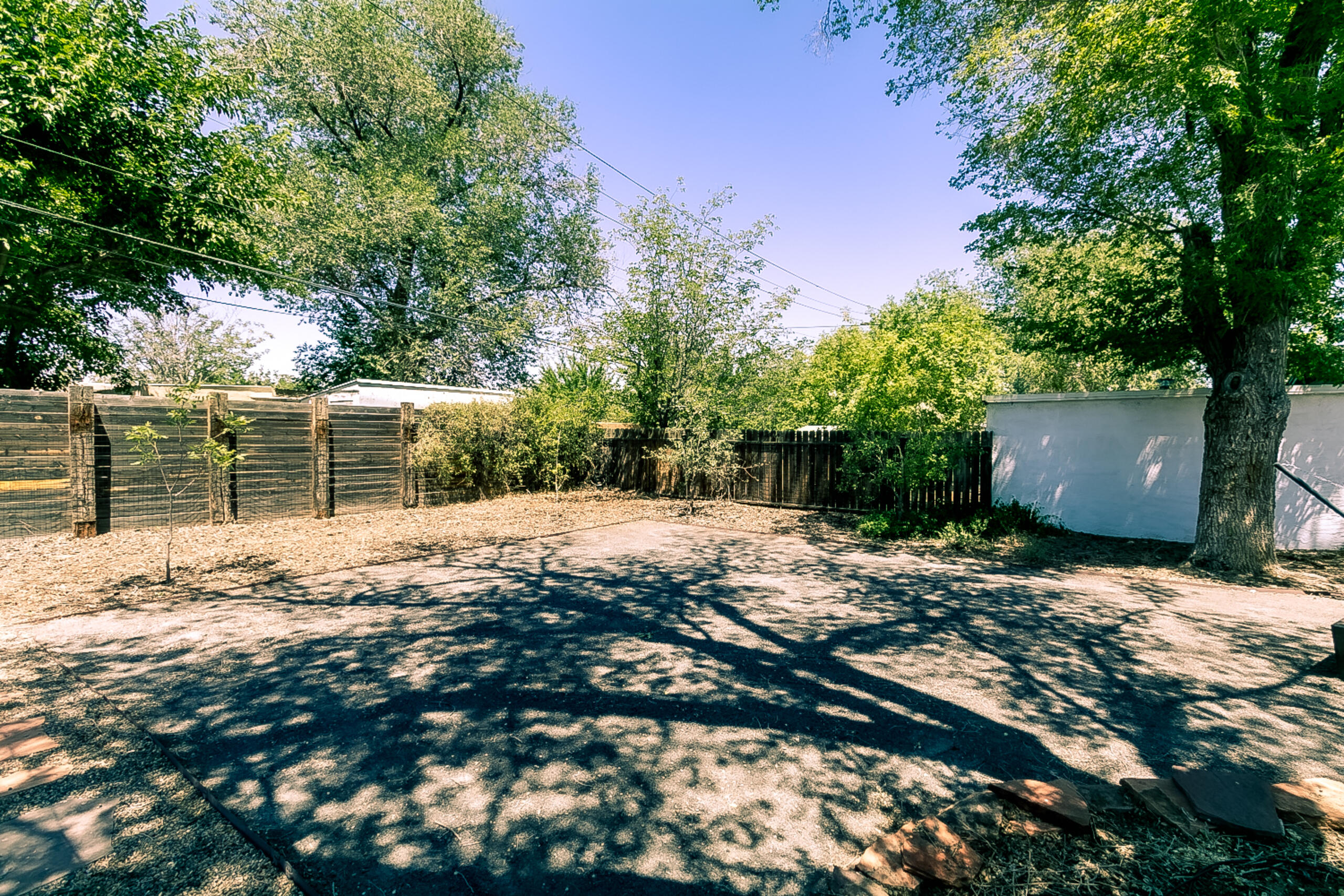 213 Hermosa Drive NE