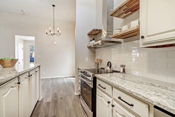 13420 Panorama Loop NE