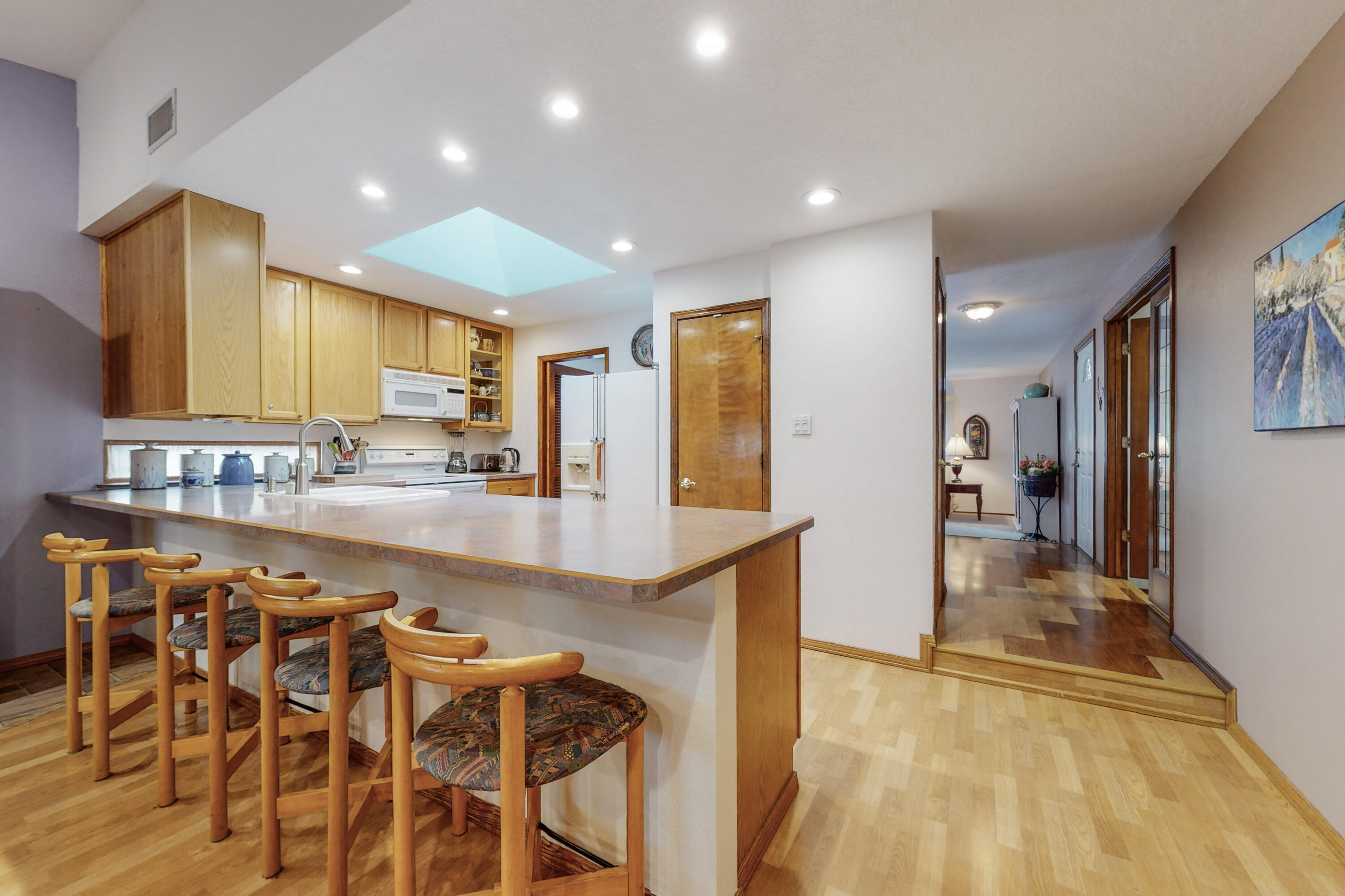 8132 Otero Avenue NE