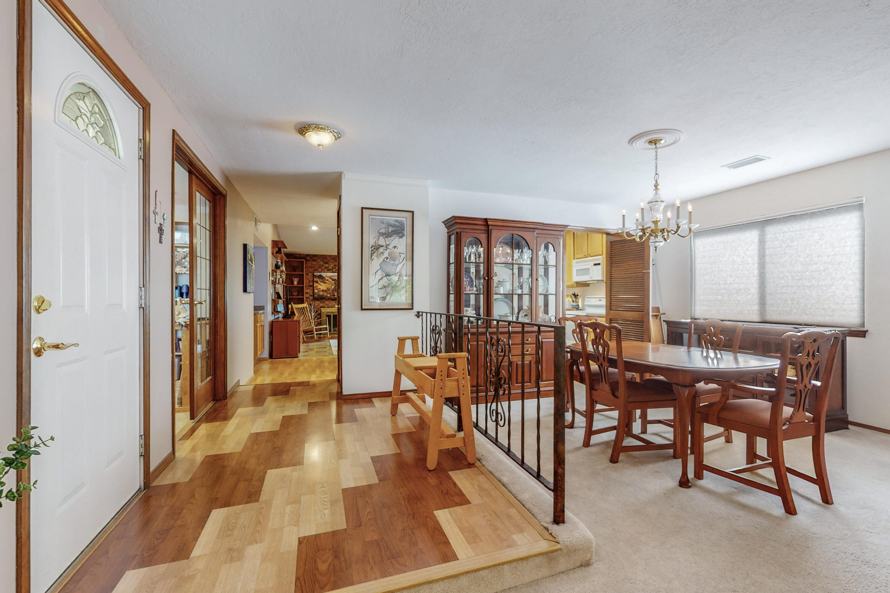 8132 Otero Avenue NE