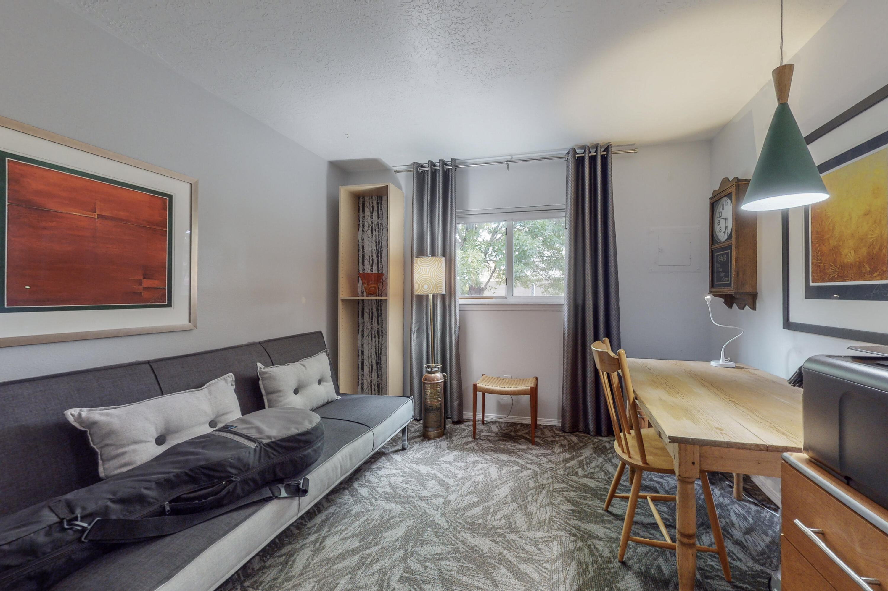 8132 Otero Avenue NE