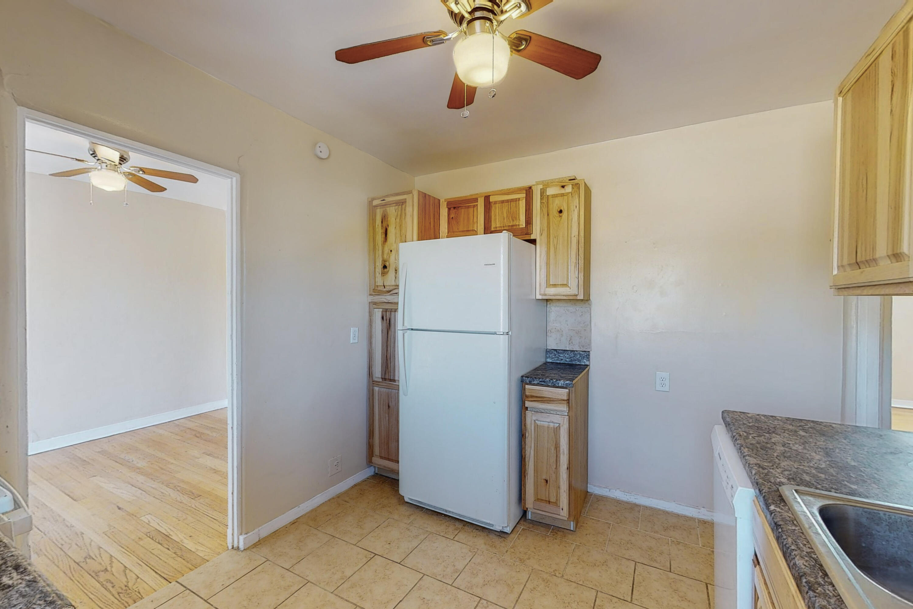 325 Laguayra Drive NE