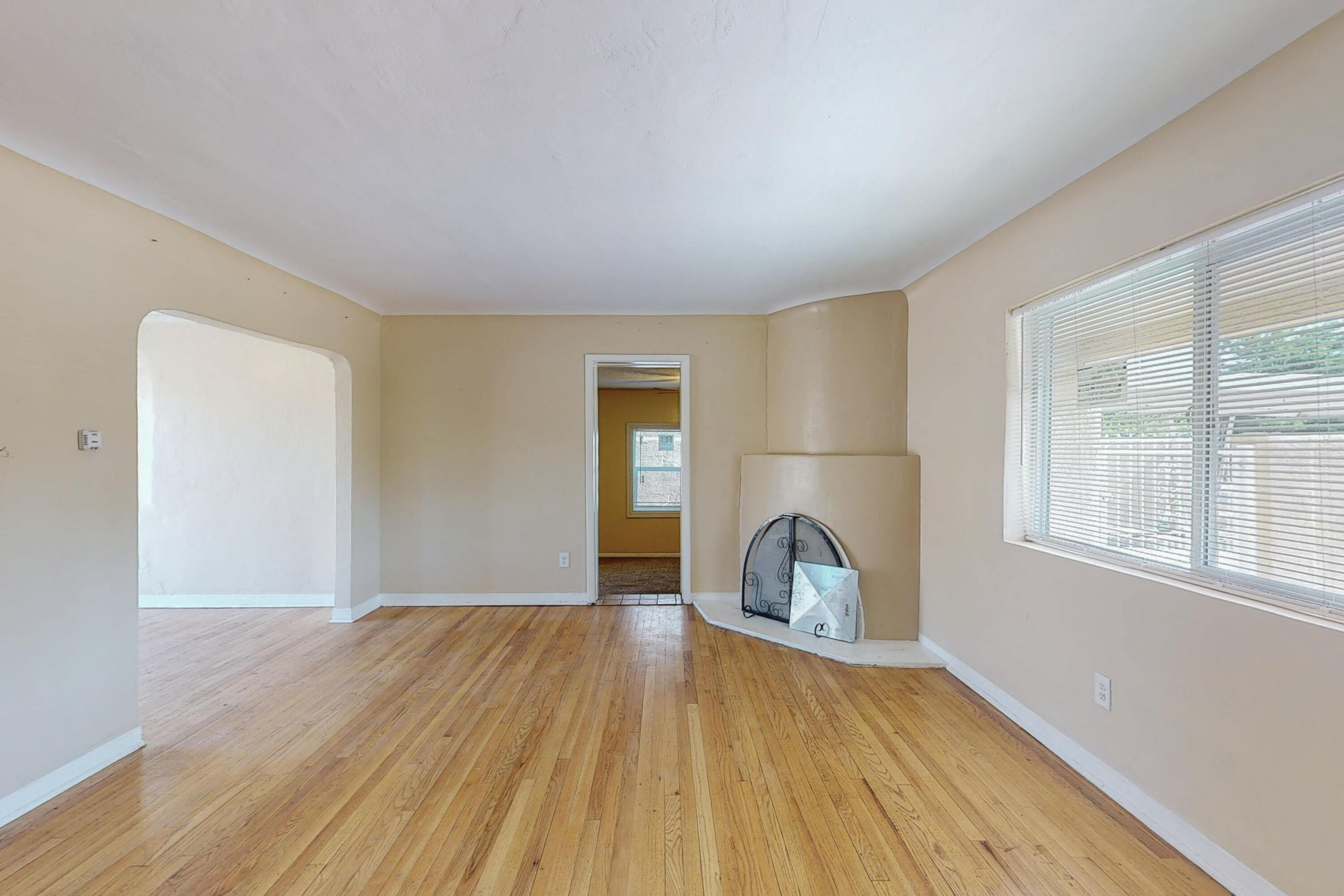 325 Laguayra Drive NE