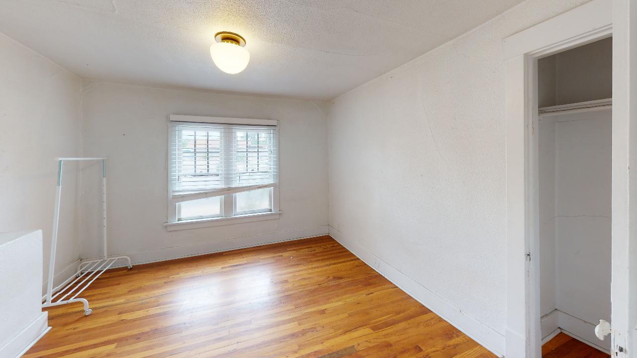 223 Cornell Drive SE