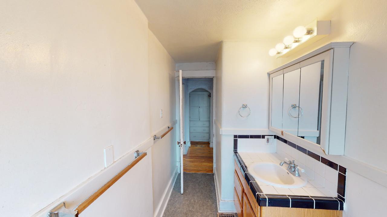 223 Cornell Drive SE