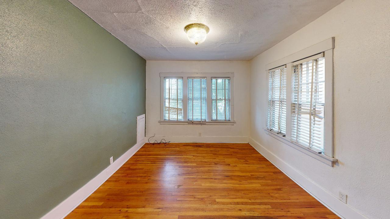 223 Cornell Drive SE