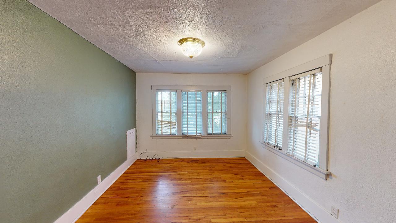 223 Cornell Drive SE