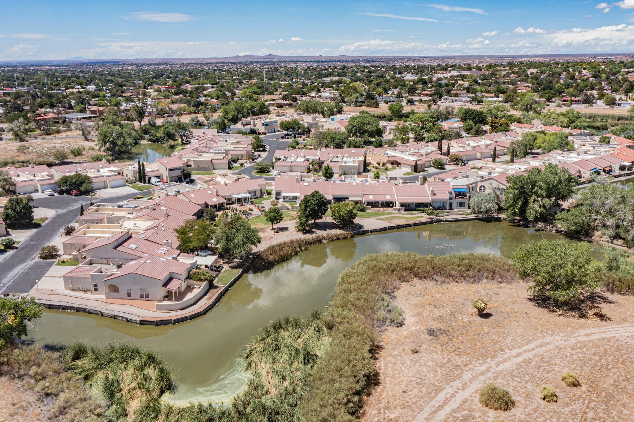 596 Eastlake Drive SE