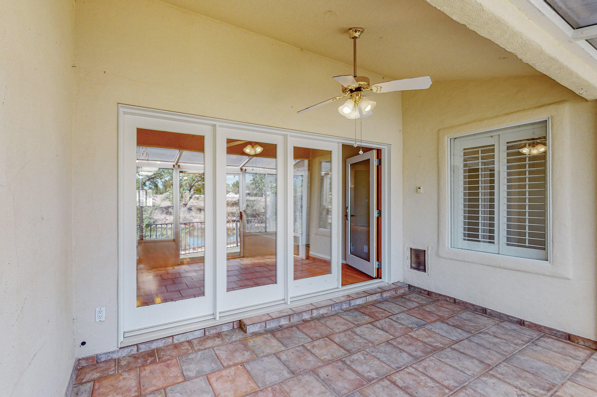 596 Eastlake Drive SE