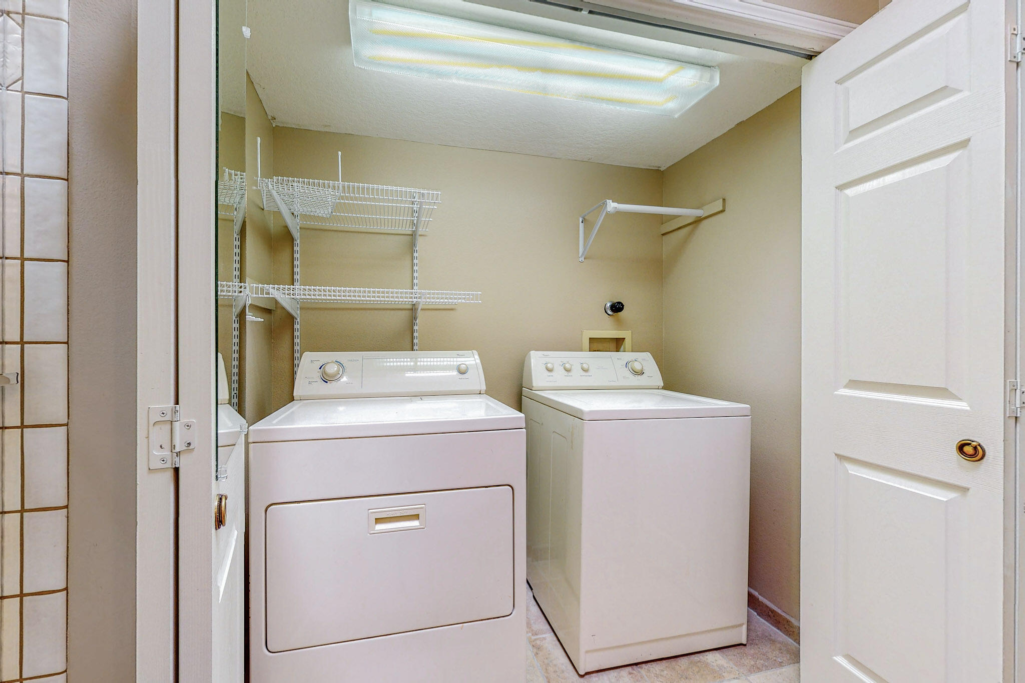 596 Eastlake Drive SE