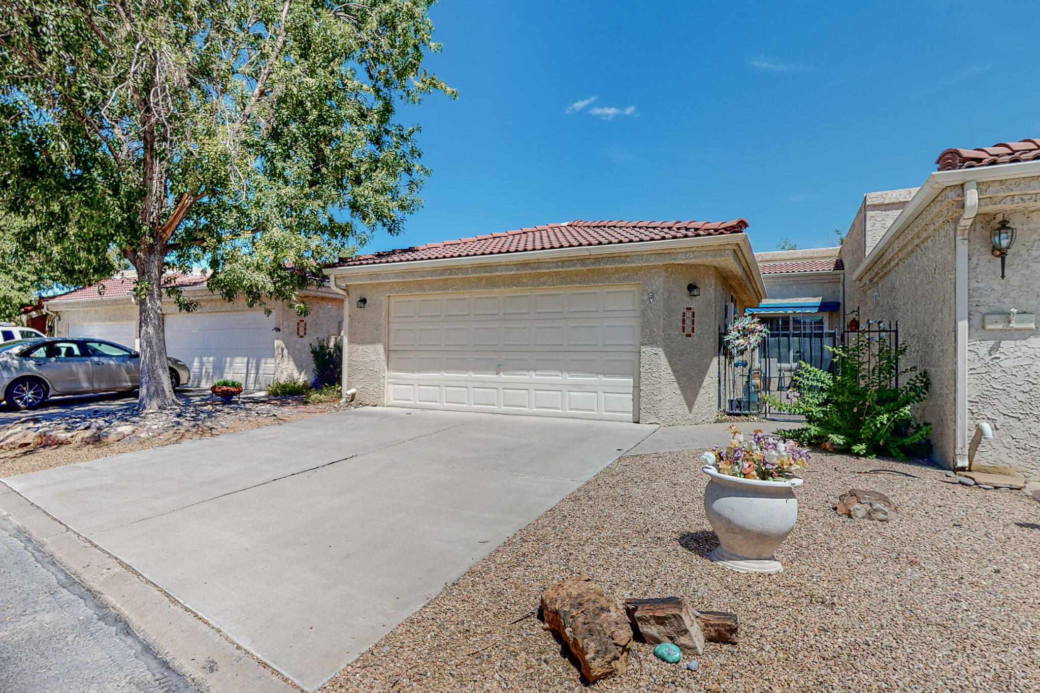 596 Eastlake Drive SE