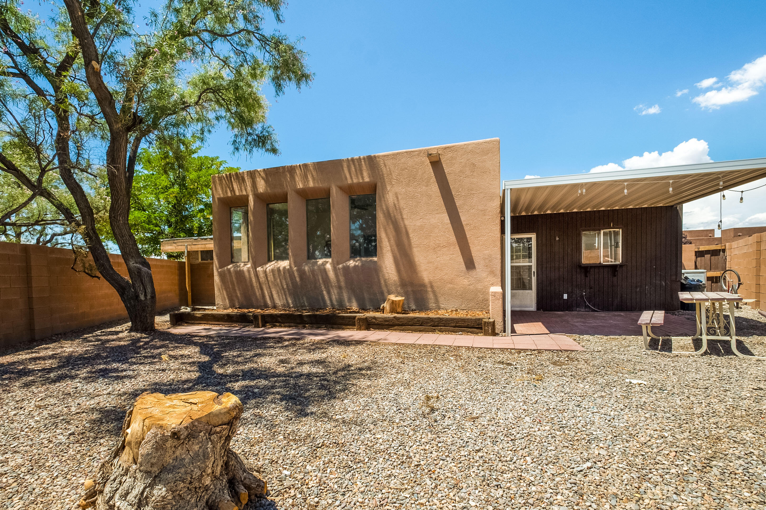 5216 Valle Vista Drive NW