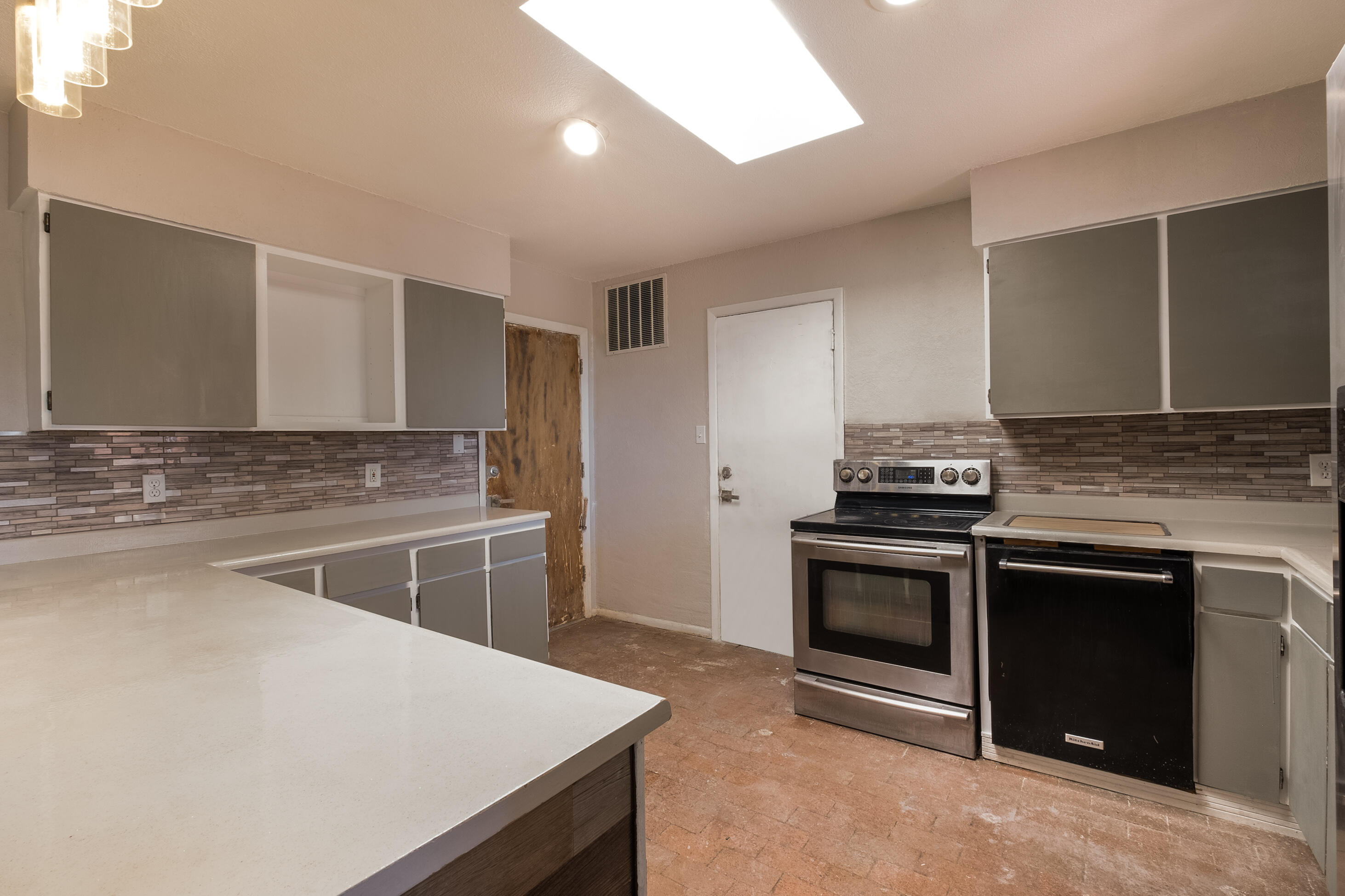 5216 Valle Vista Drive NW