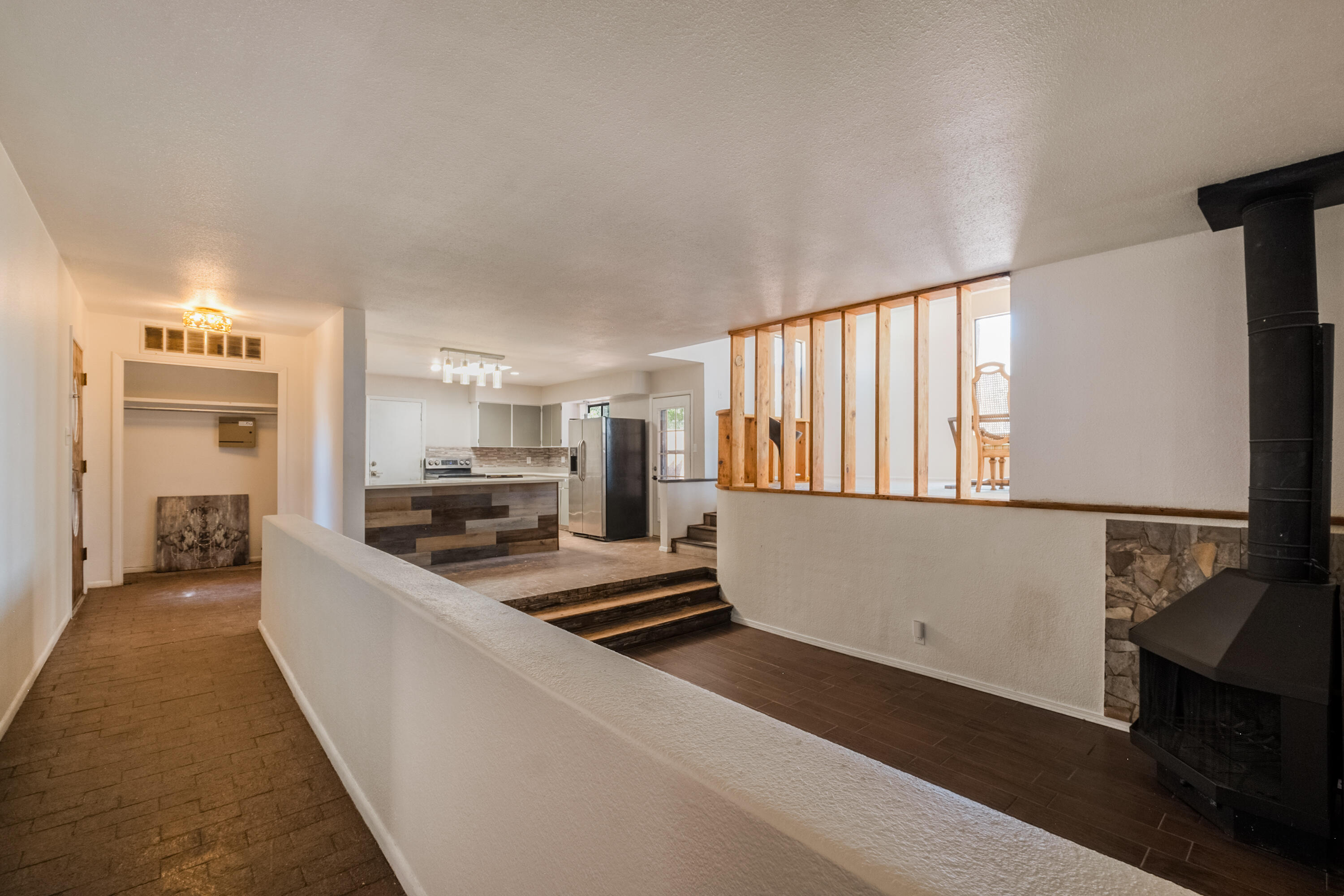 5216 Valle Vista Drive NW