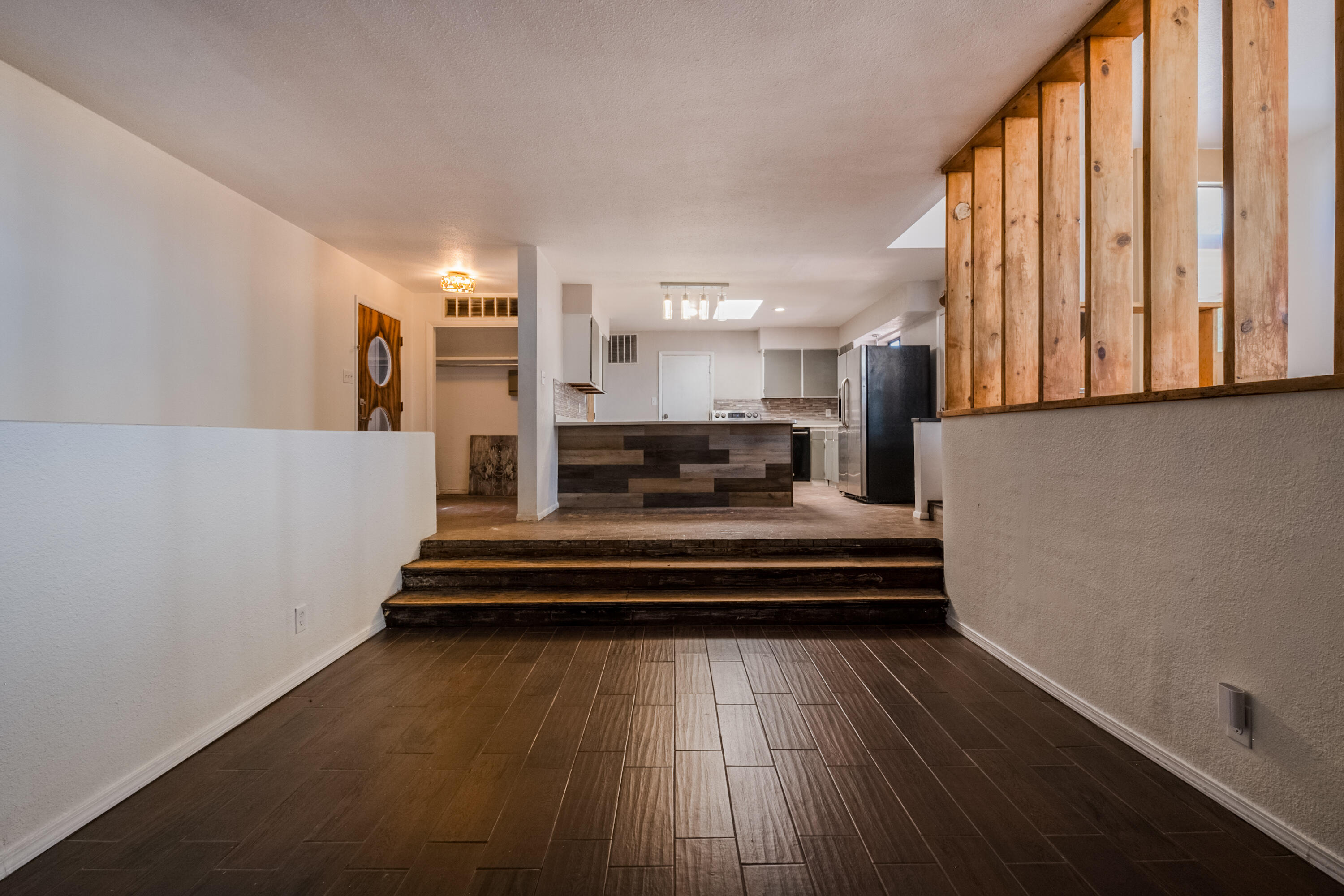 5216 Valle Vista Drive NW