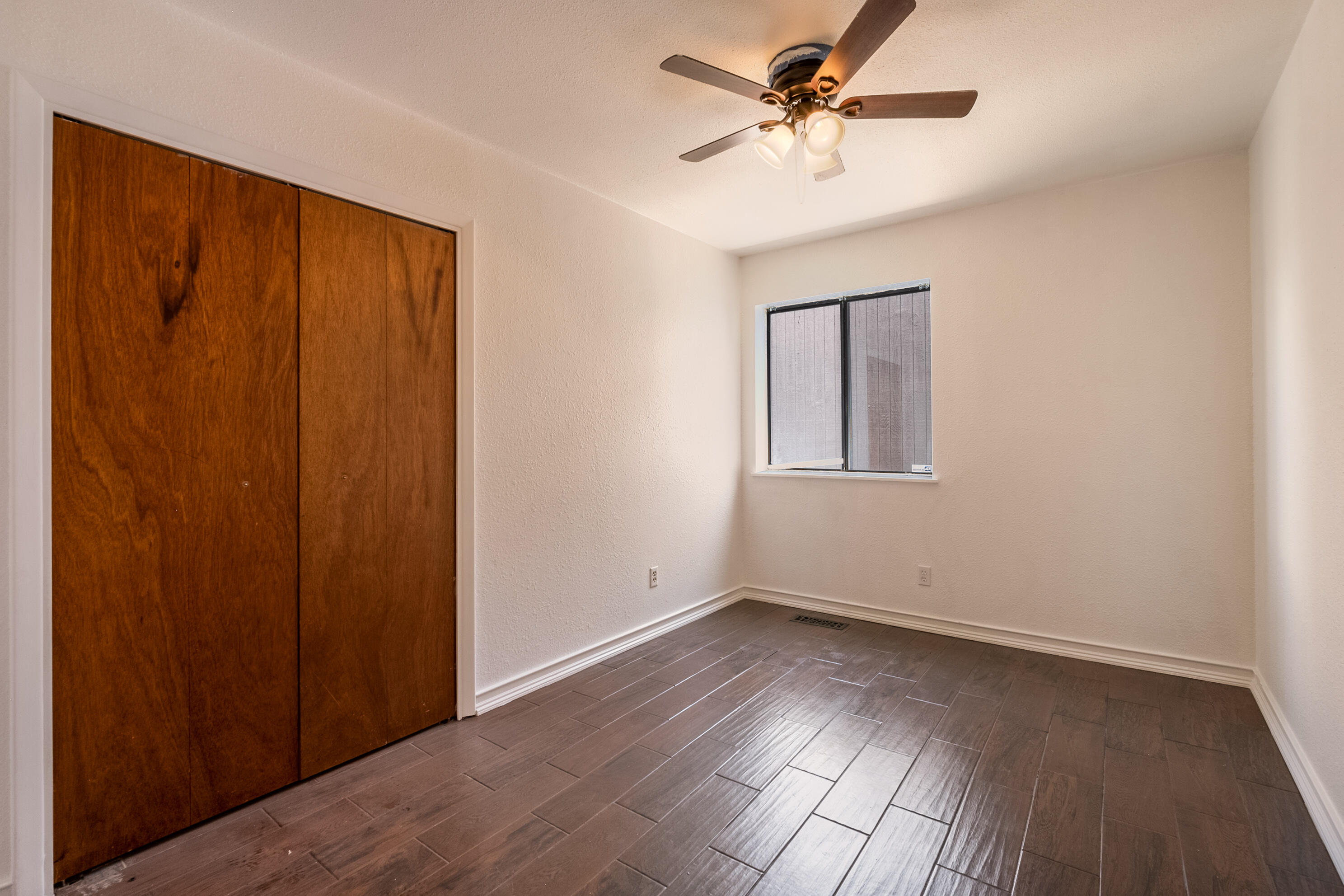 5216 Valle Vista Drive NW