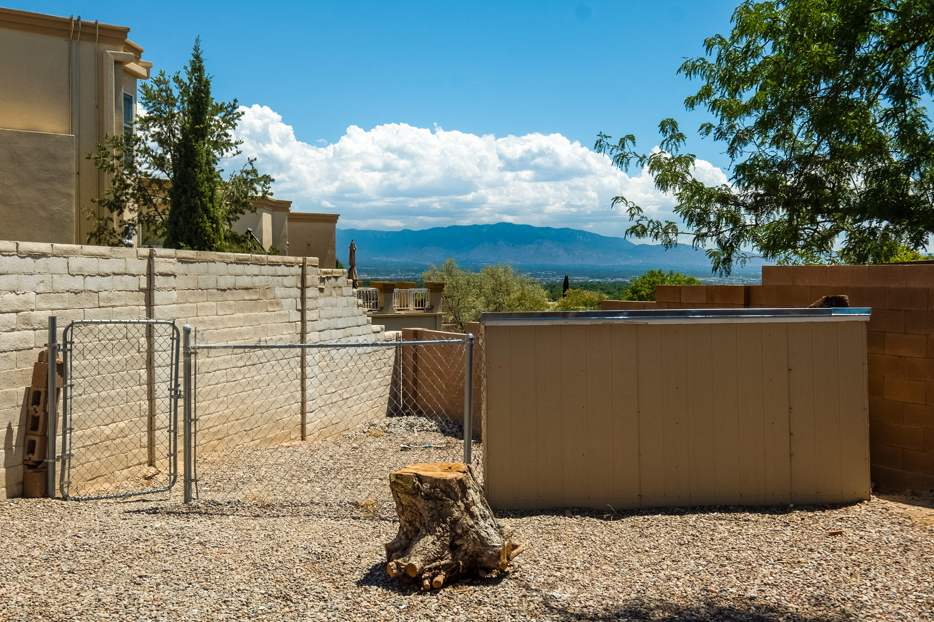 5216 Valle Vista Drive NW