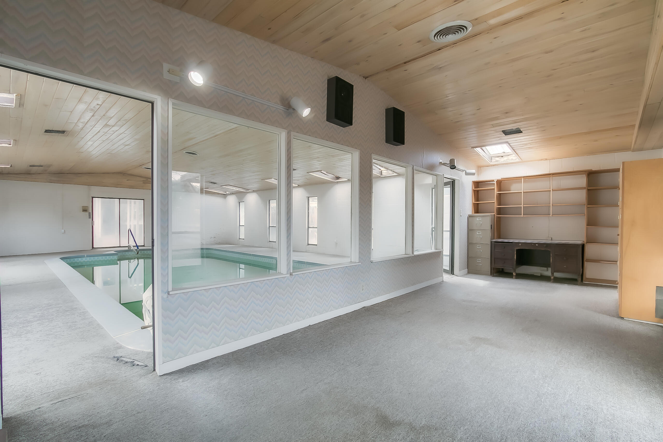 813 Calle Del Corte NE