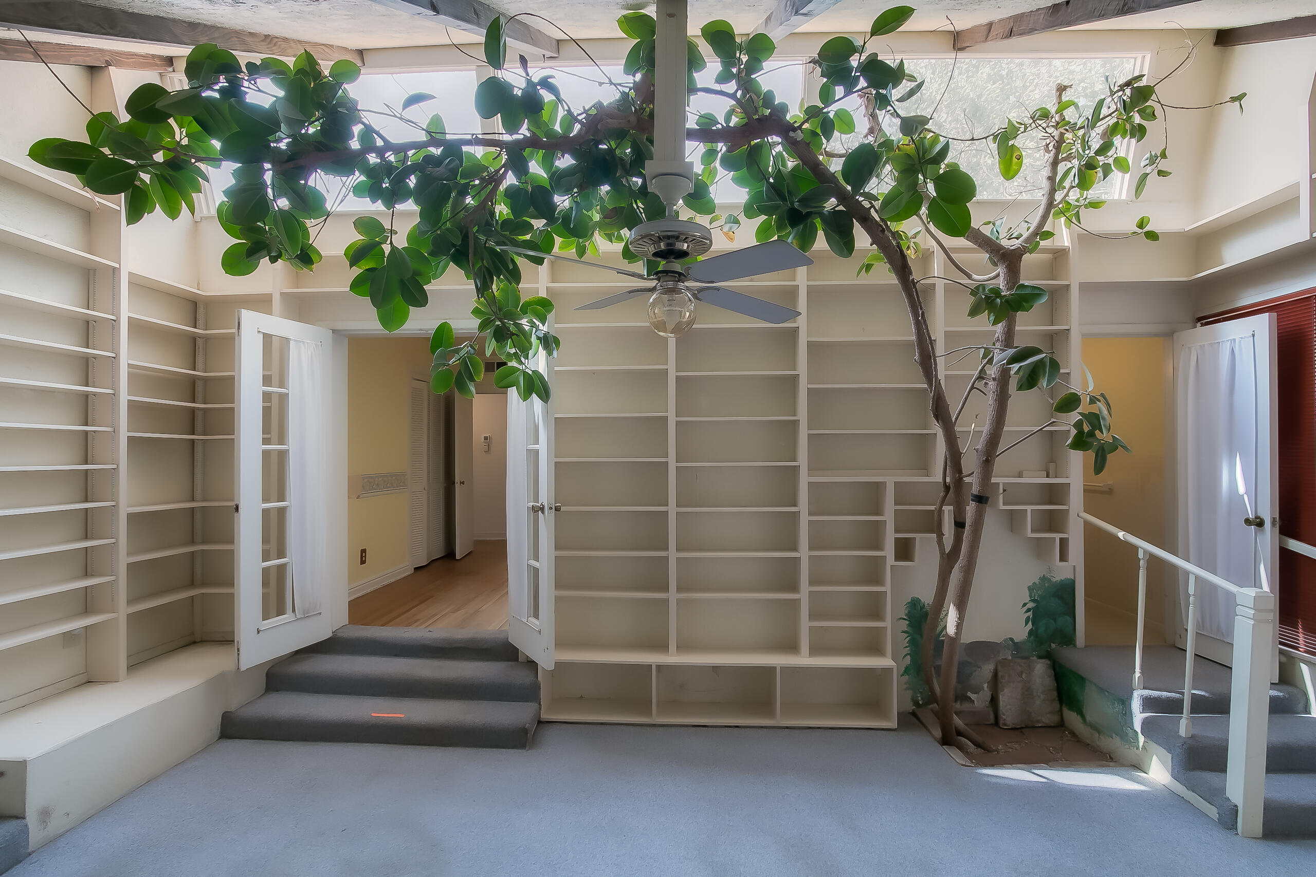 813 Calle Del Corte NE