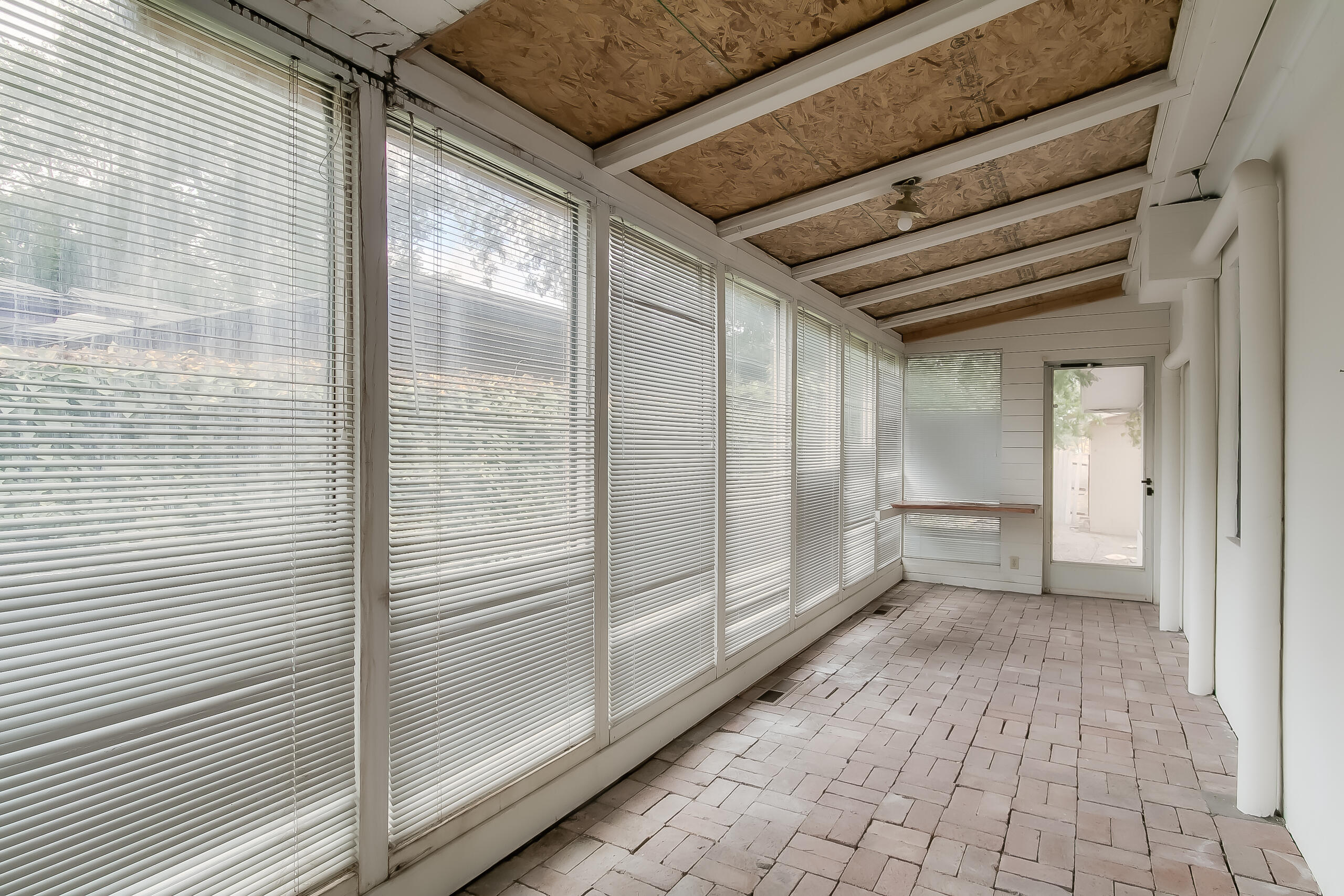 813 Calle Del Corte NE