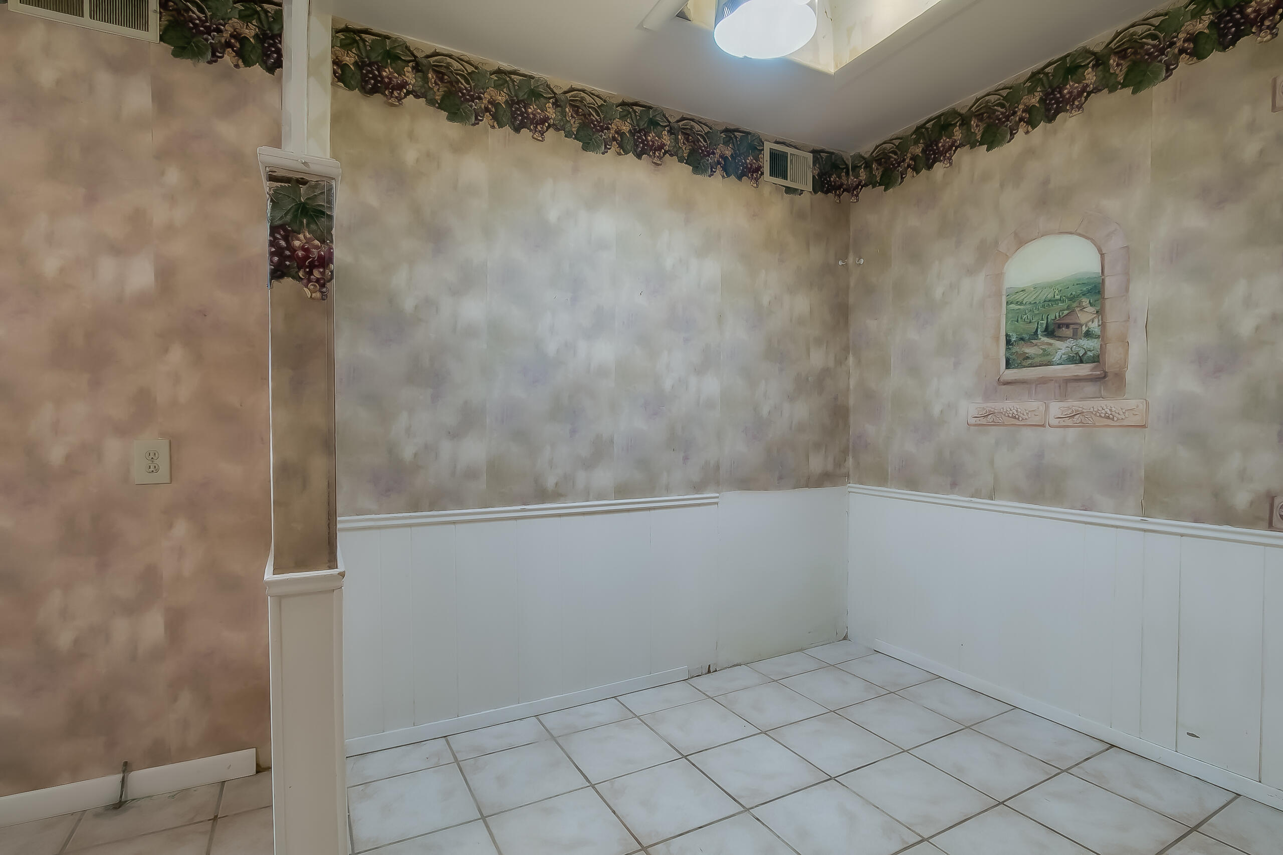 813 Calle Del Corte NE