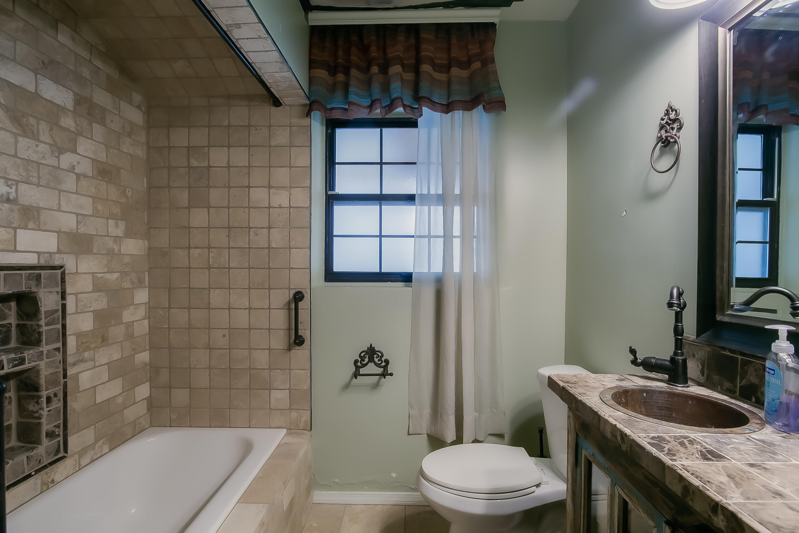 813 Calle Del Corte NE