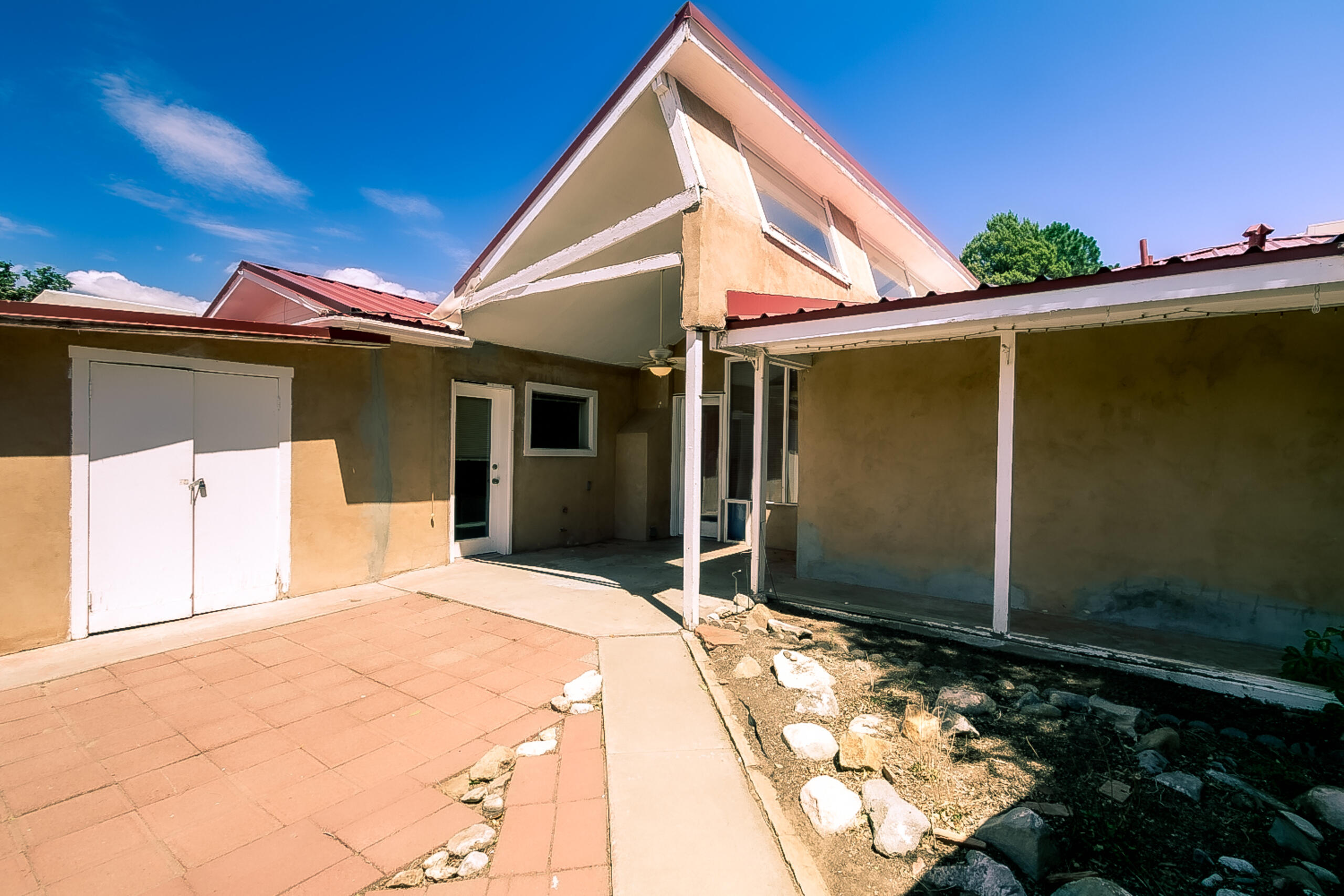 813 Calle Del Corte NE