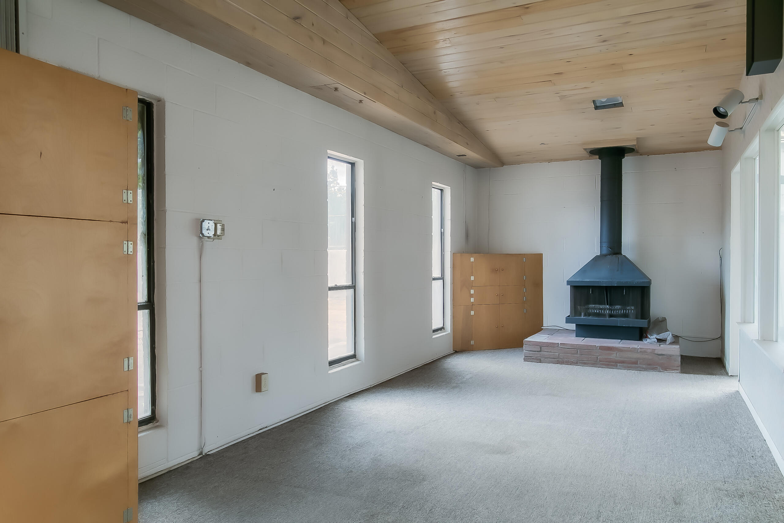 813 Calle Del Corte NE