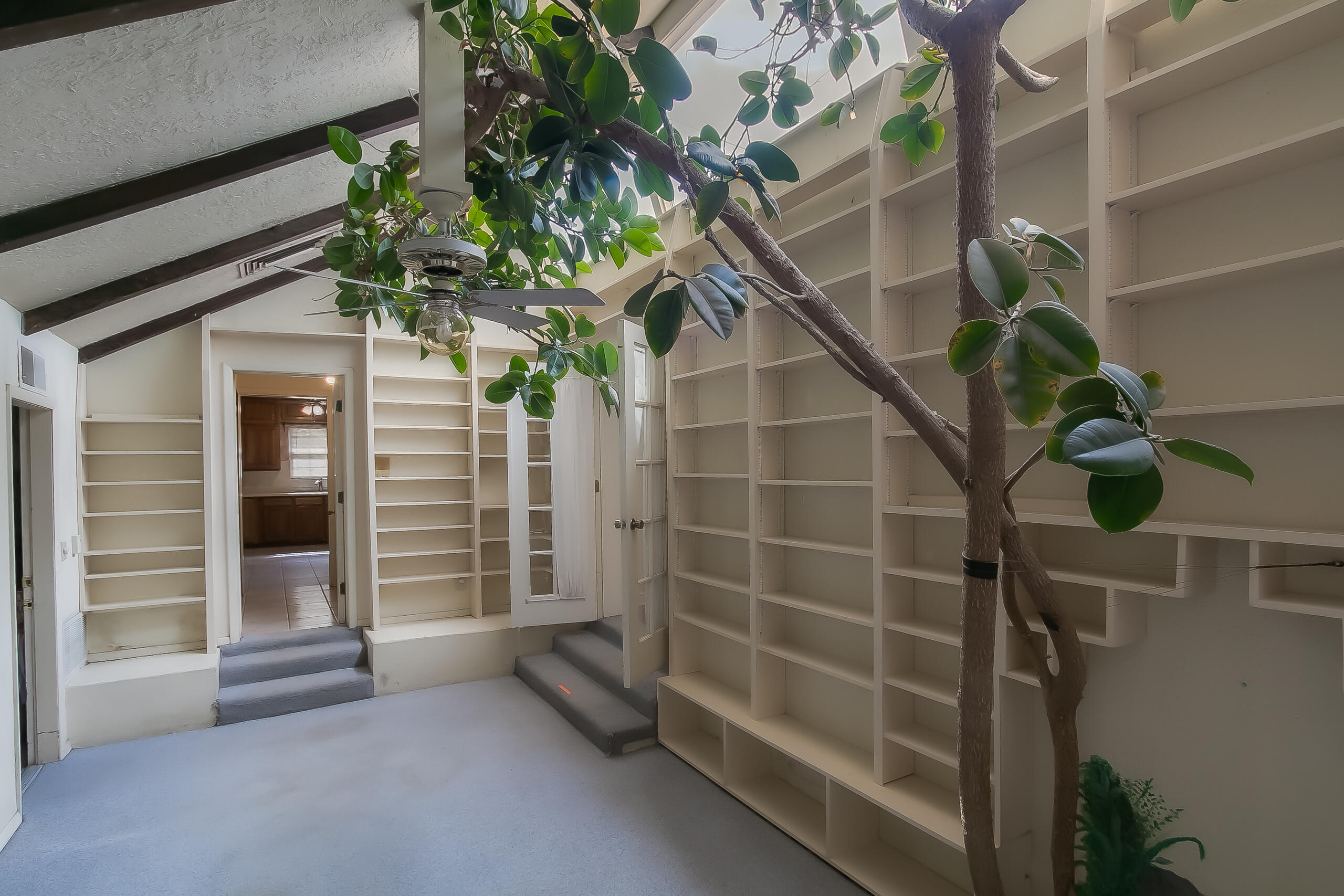 813 Calle Del Corte NE