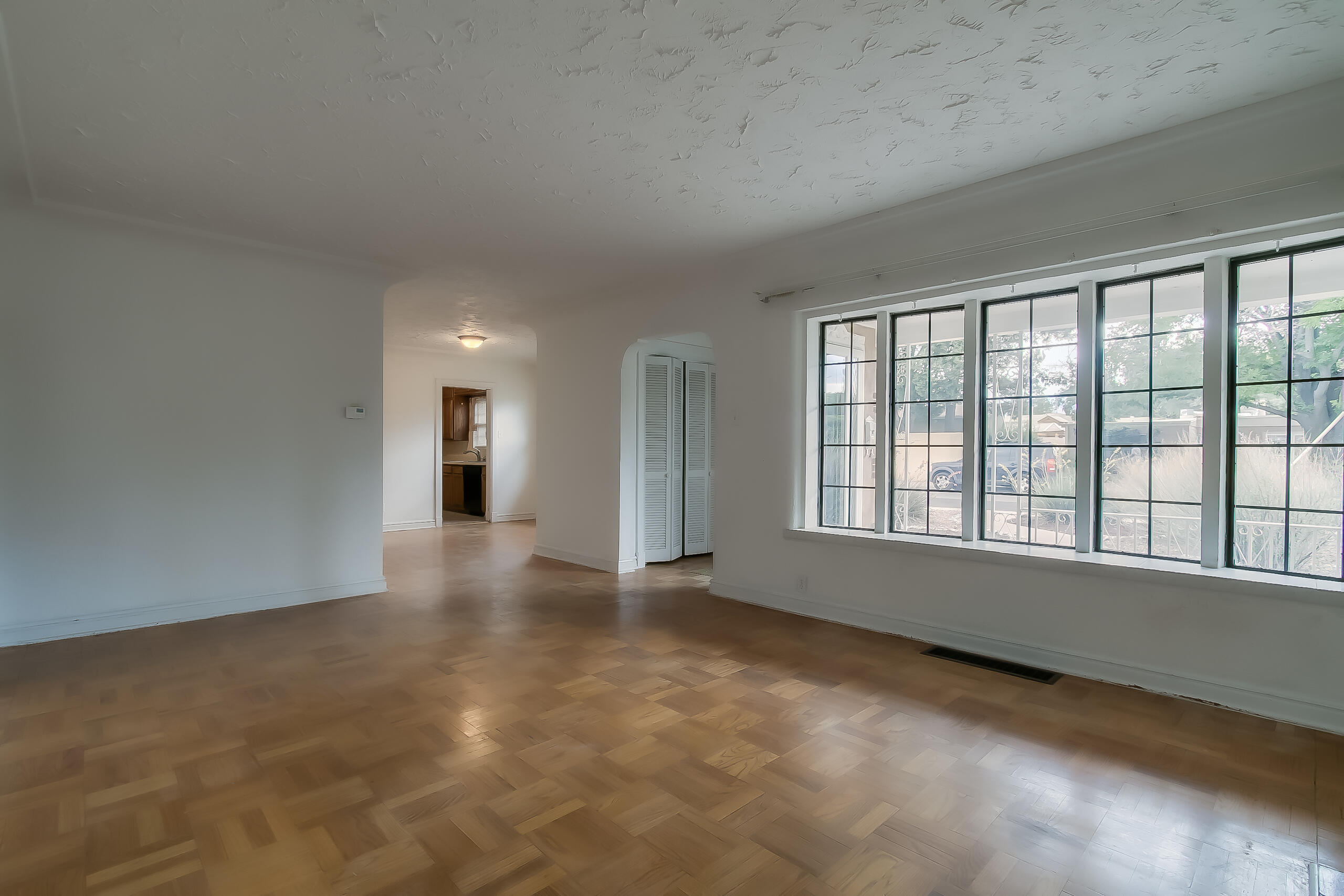 813 Calle Del Corte NE