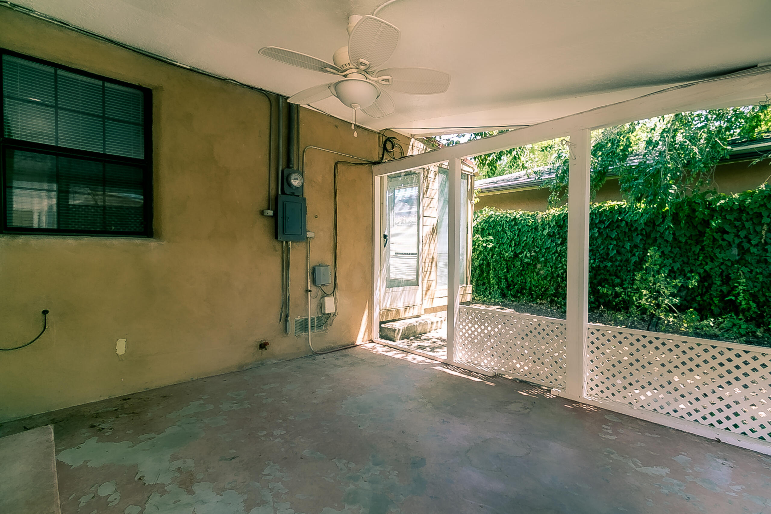 813 Calle Del Corte NE