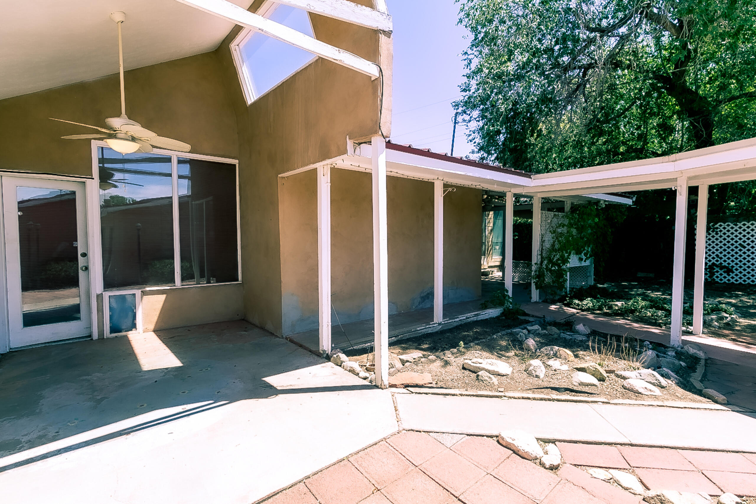 813 Calle Del Corte NE