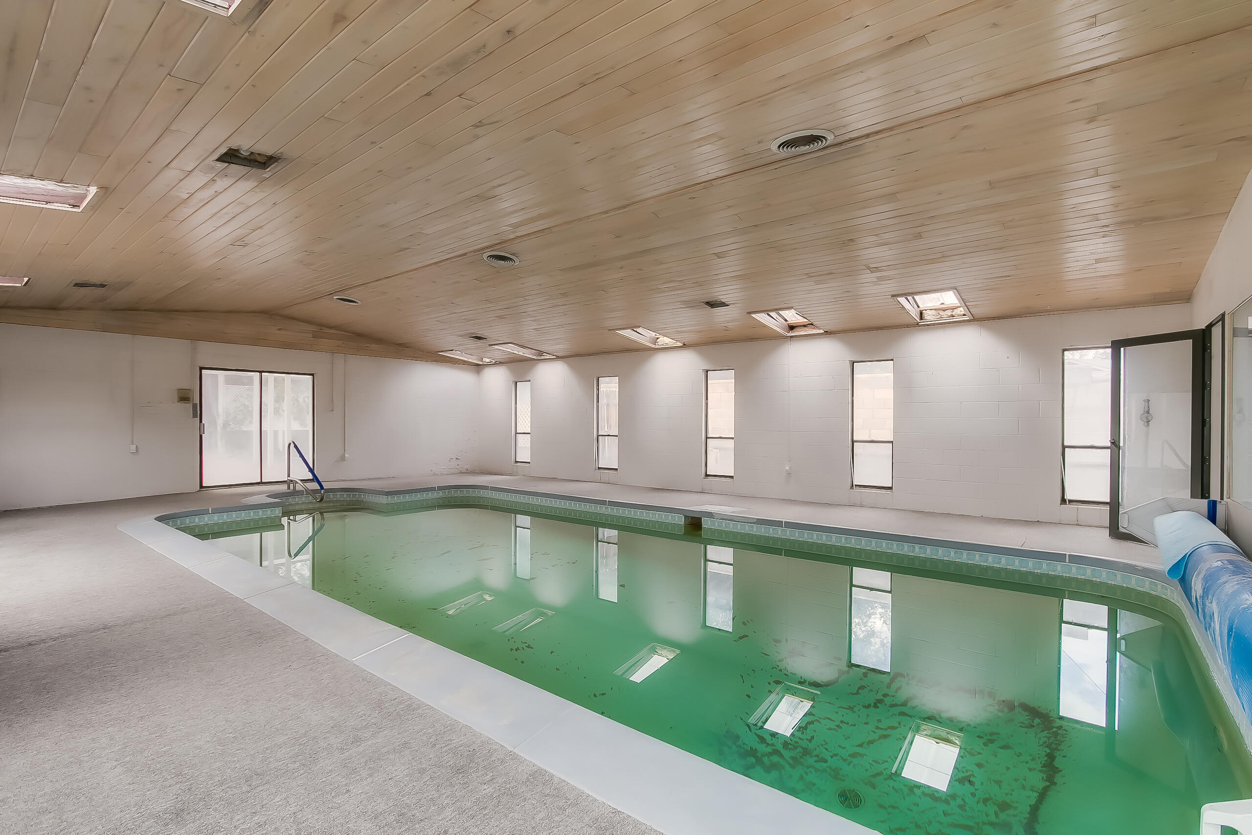 813 Calle Del Corte NE