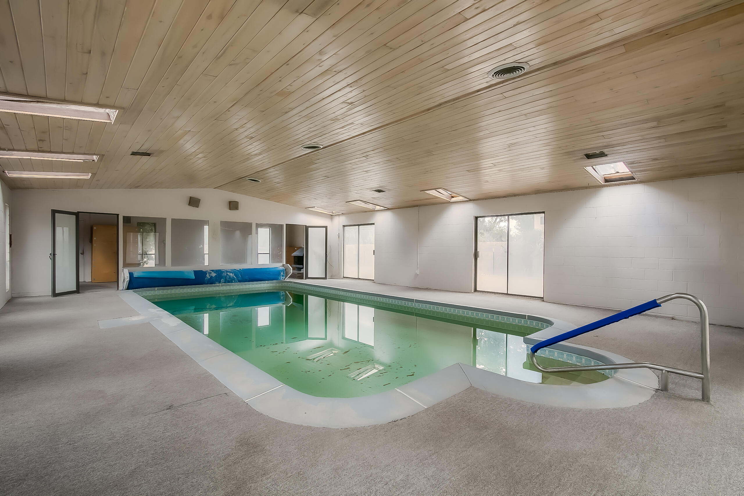 813 Calle Del Corte NE