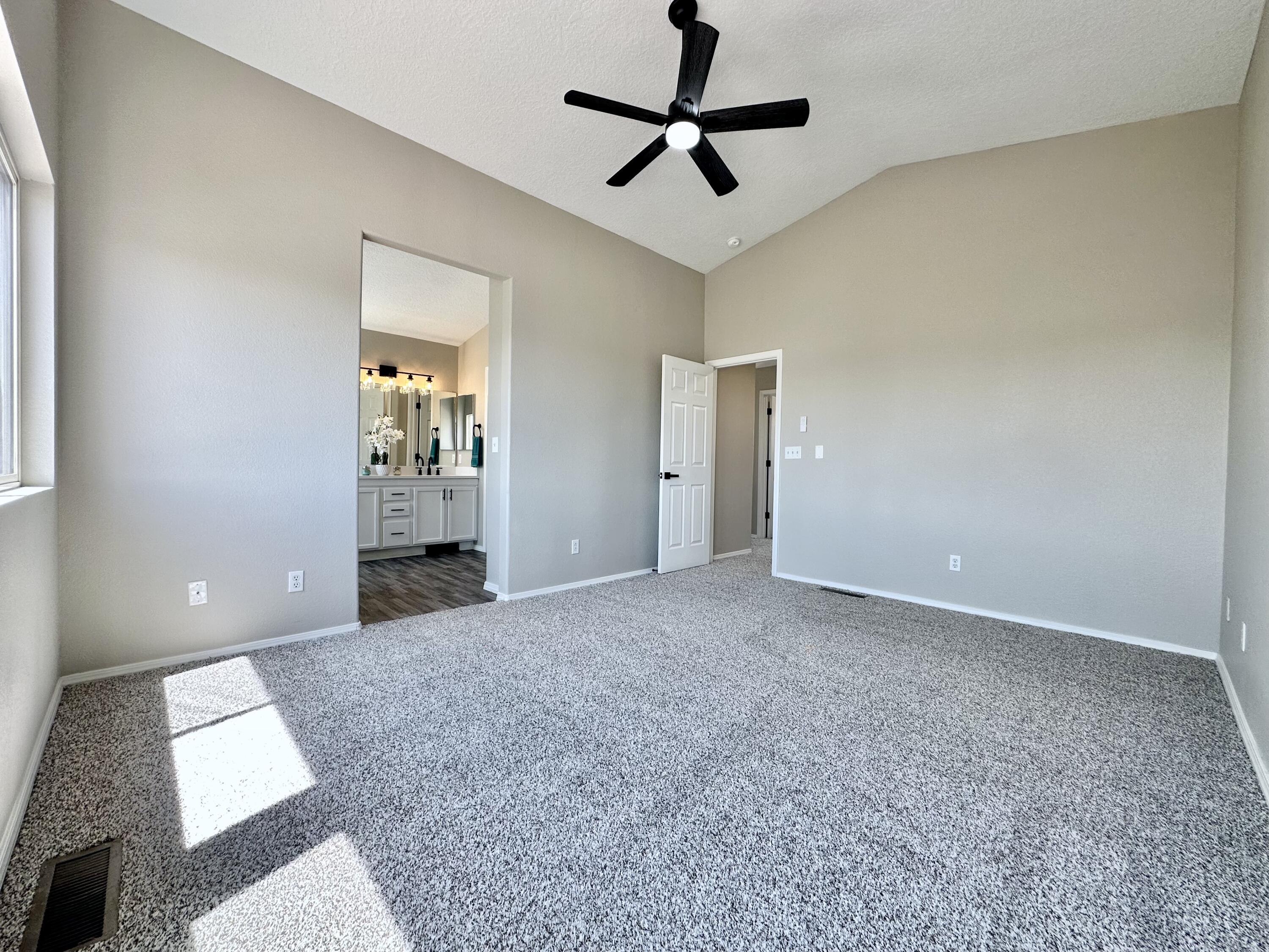 1051 Maroa Street NW