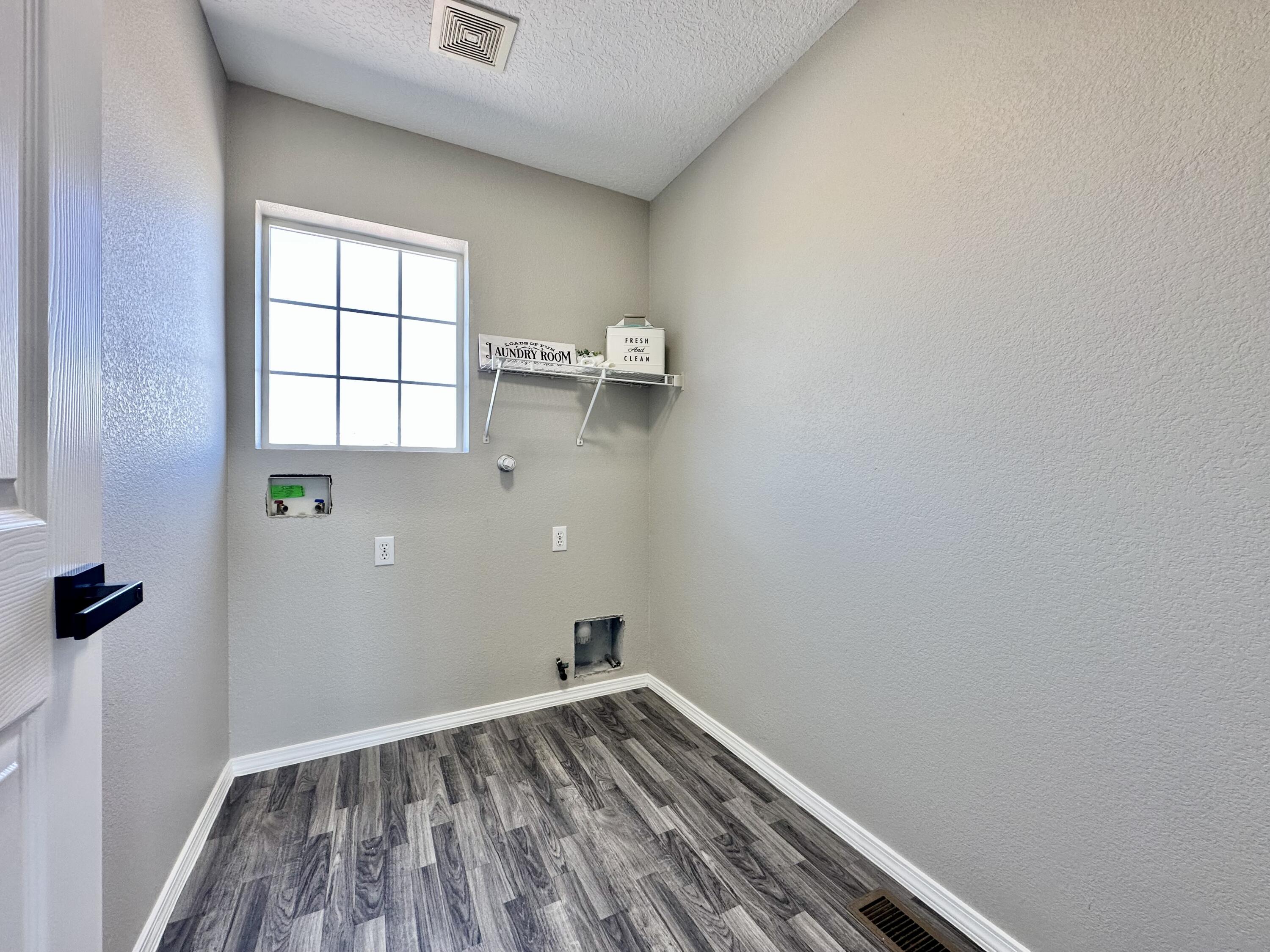 1051 Maroa Street NW