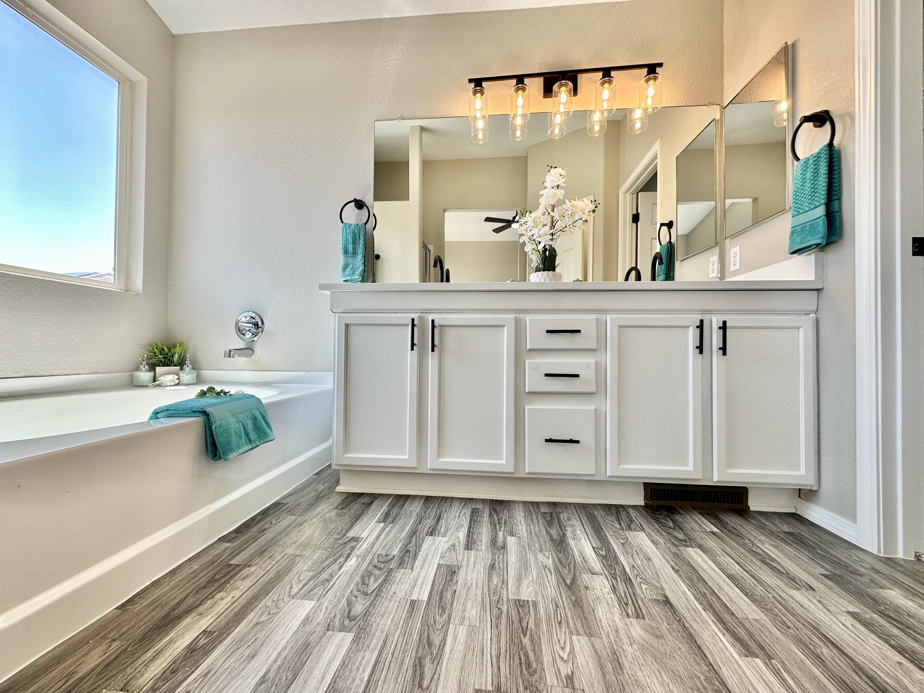 1051 Maroa Street NW