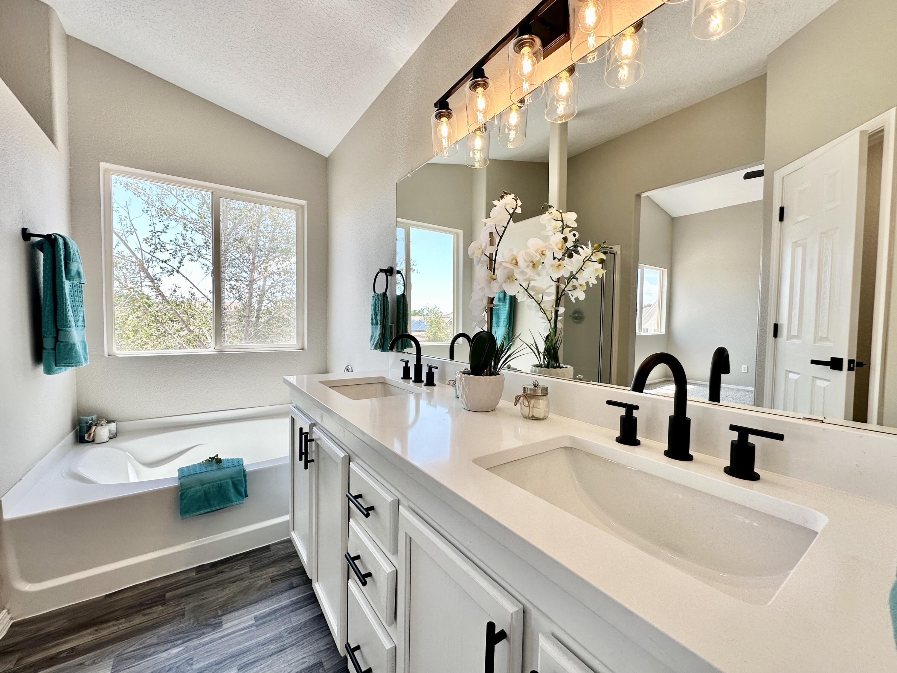 1051 Maroa Street NW