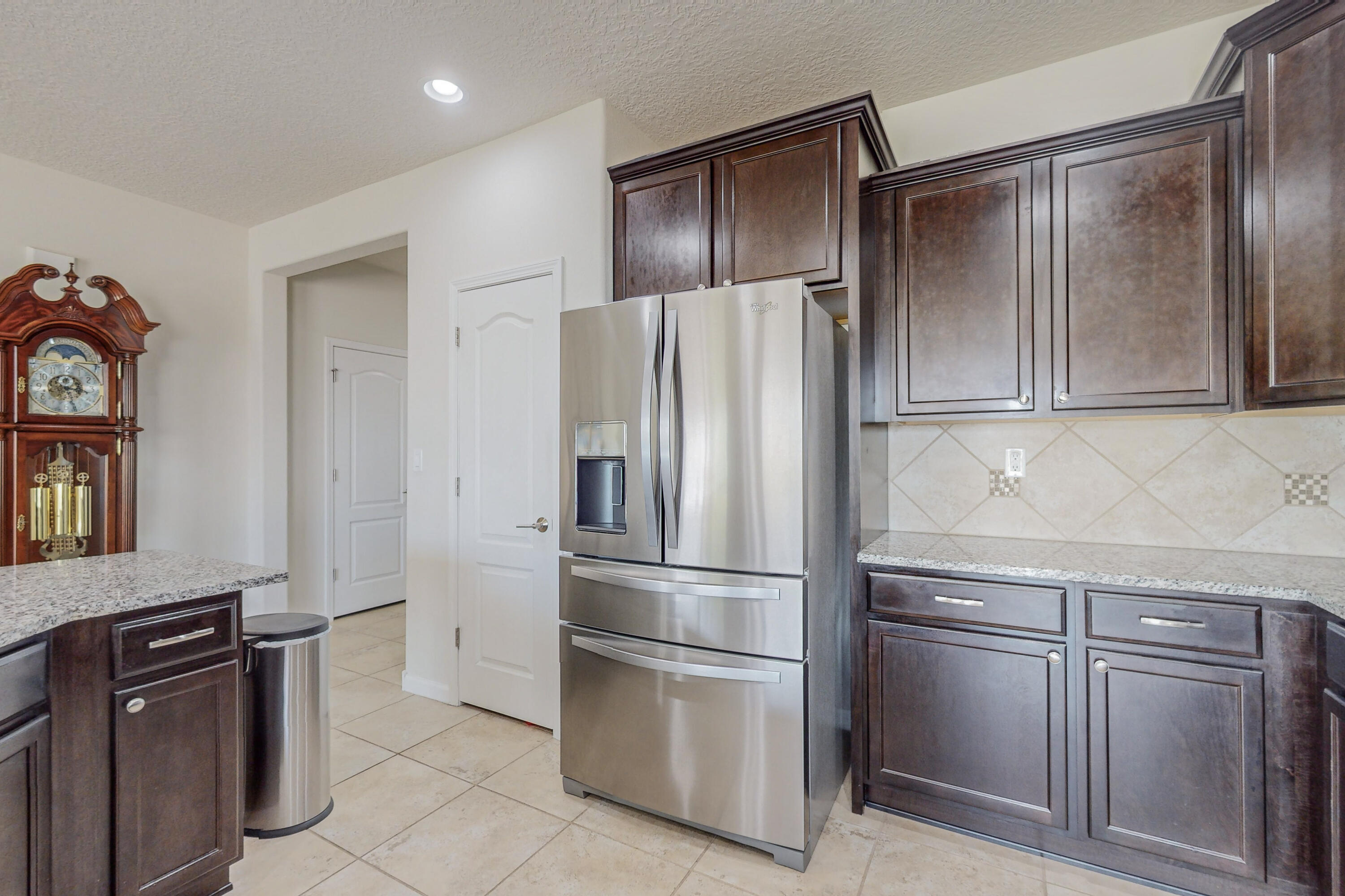 3808 Puenta Alto Avenue NE