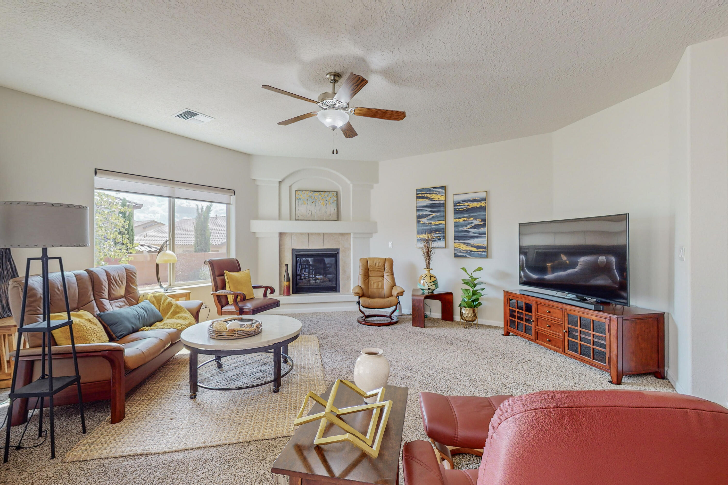 3808 Puenta Alto Avenue NE