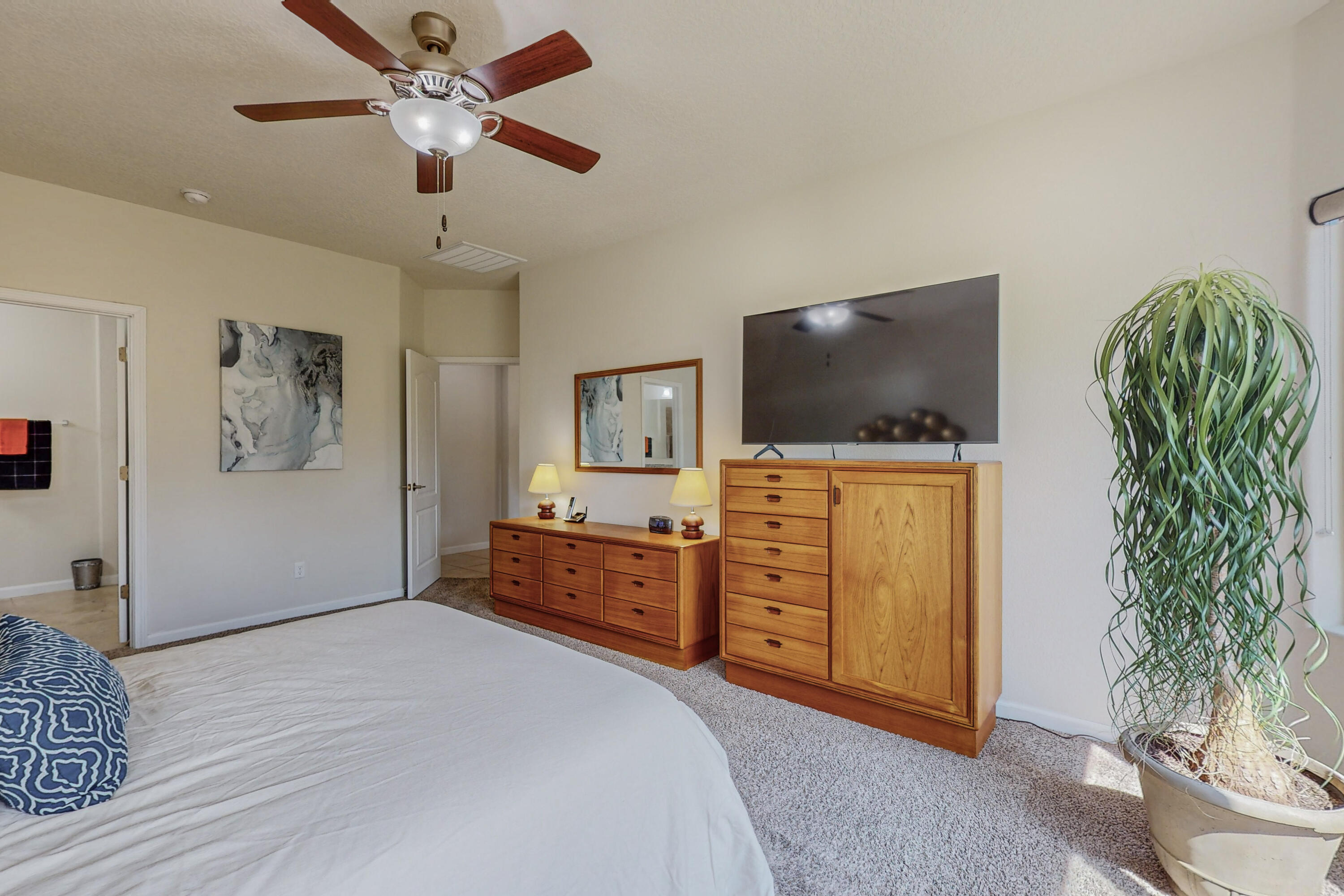 3808 Puenta Alto Avenue NE