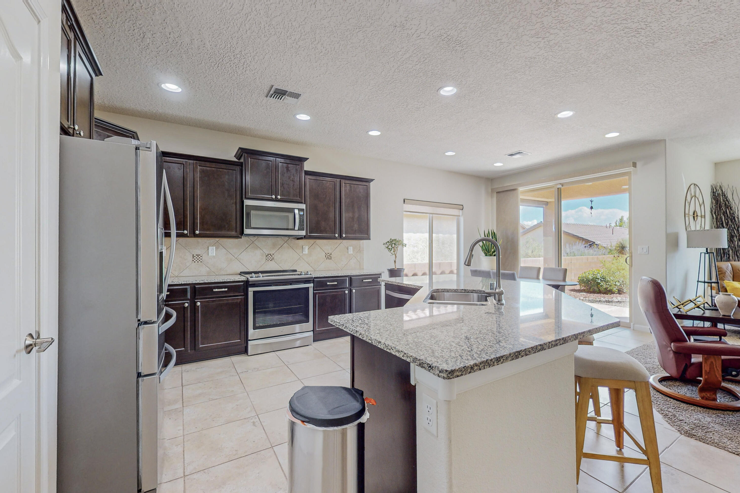 3808 Puenta Alto Avenue NE