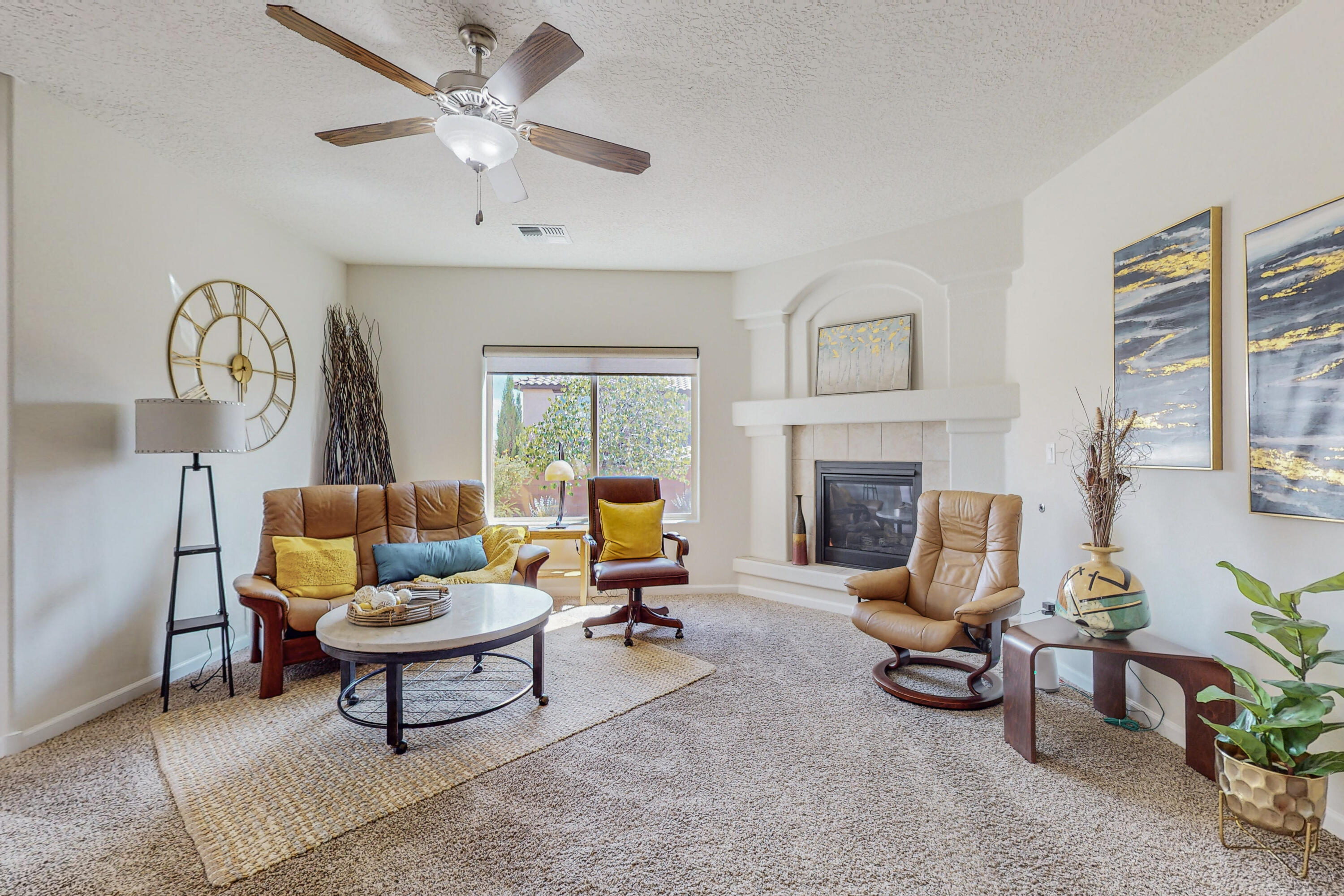 3808 Puenta Alto Avenue NE