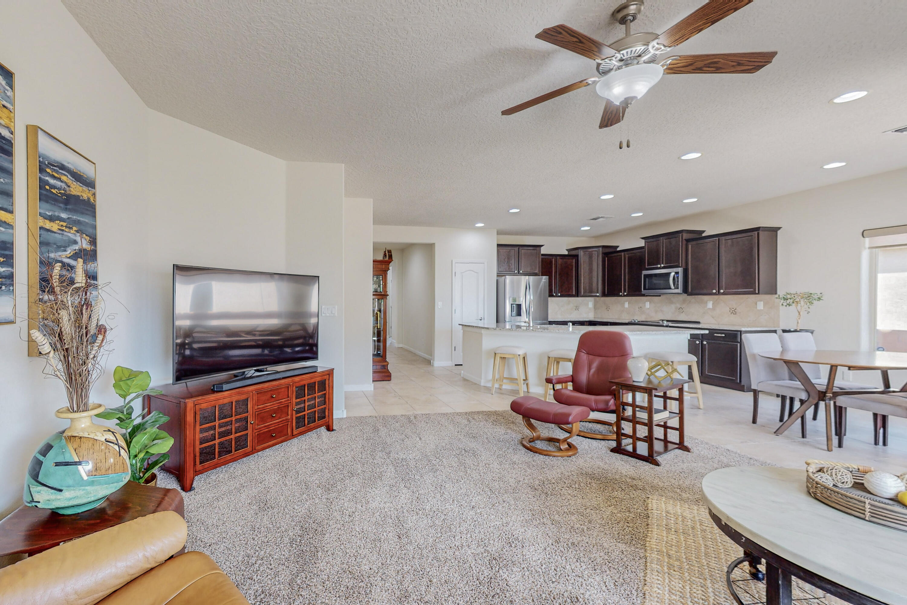 3808 Puenta Alto Avenue NE