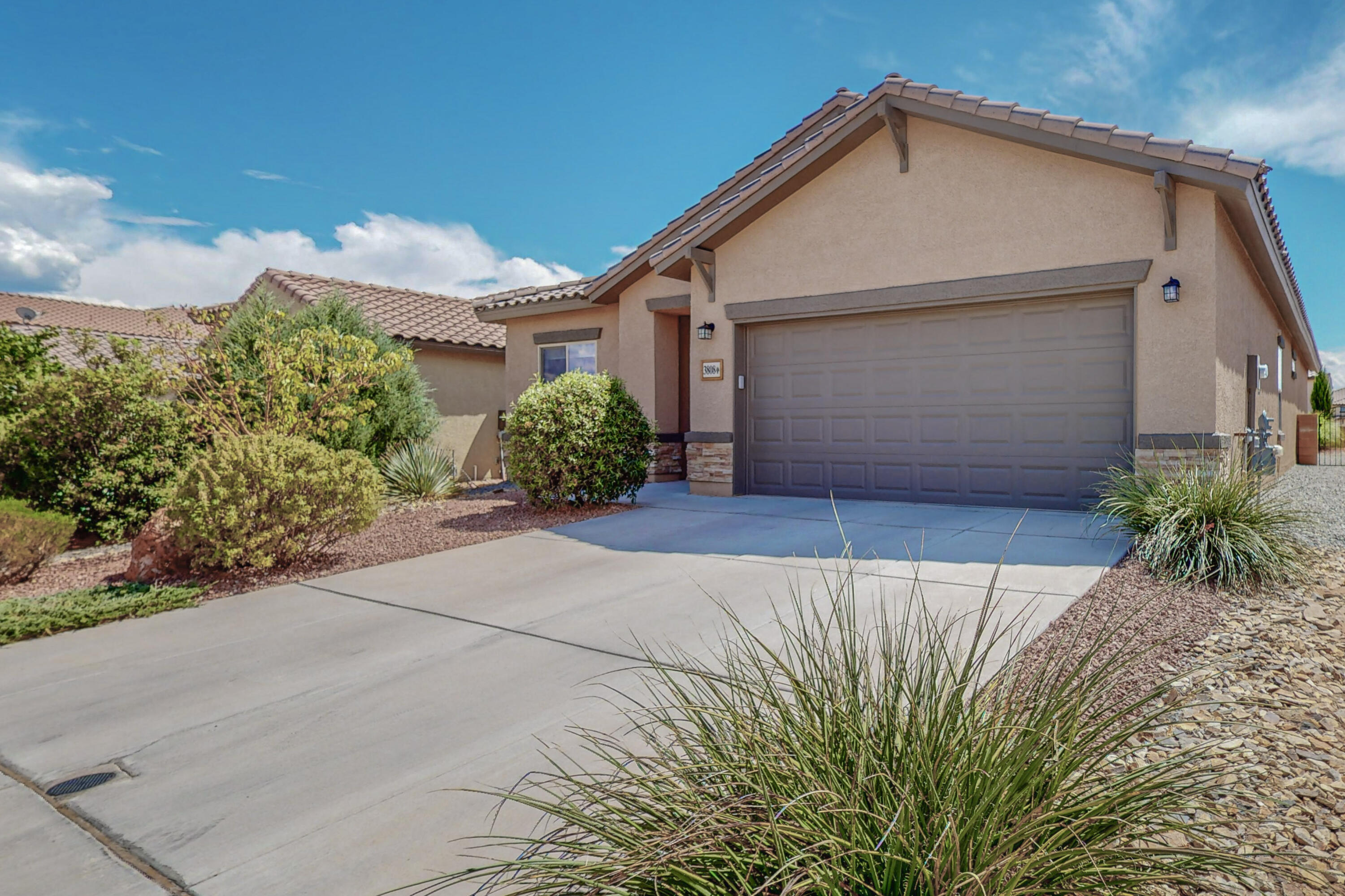 3808 Puenta Alto Avenue NE