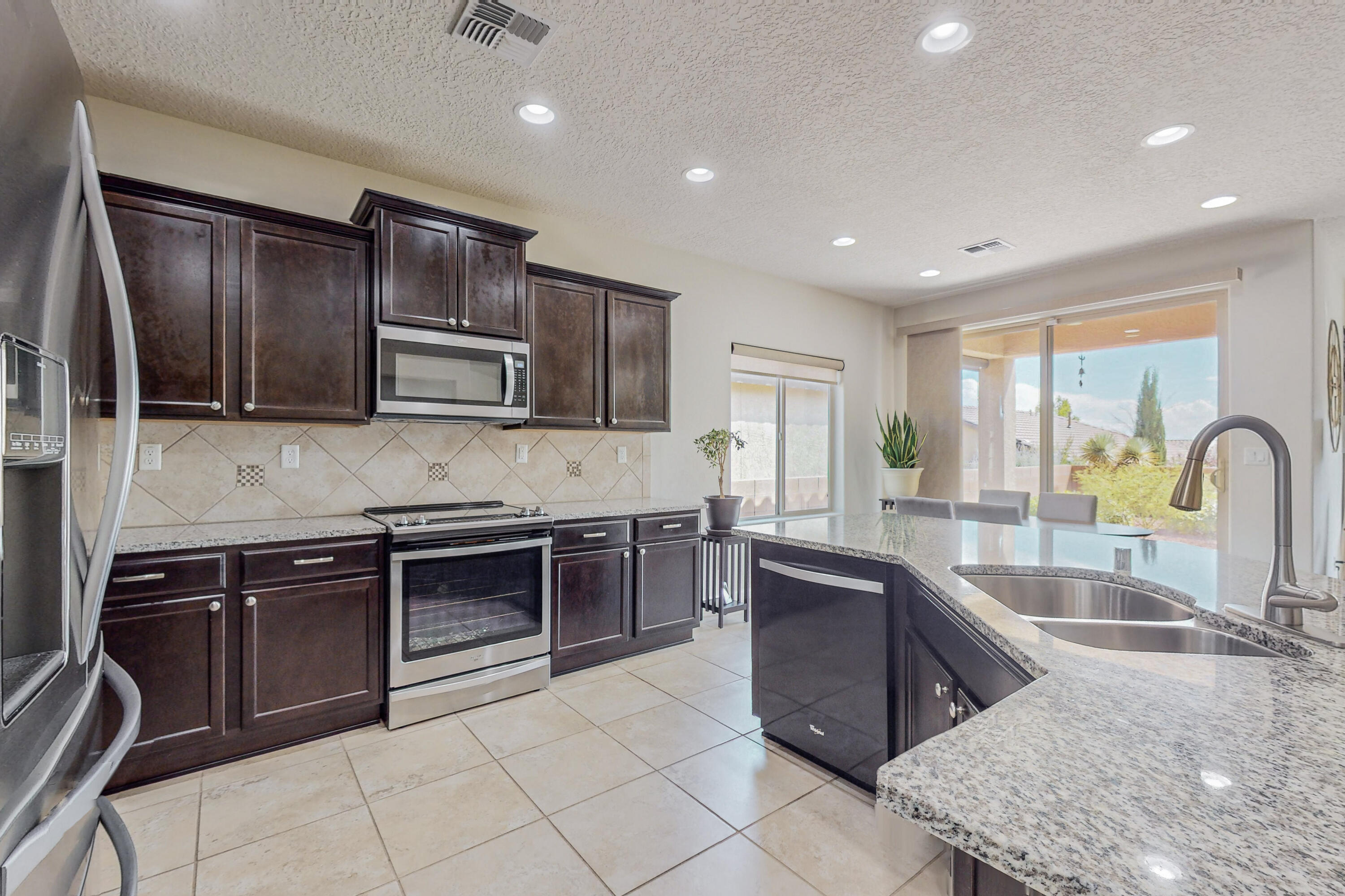 3808 Puenta Alto Avenue NE