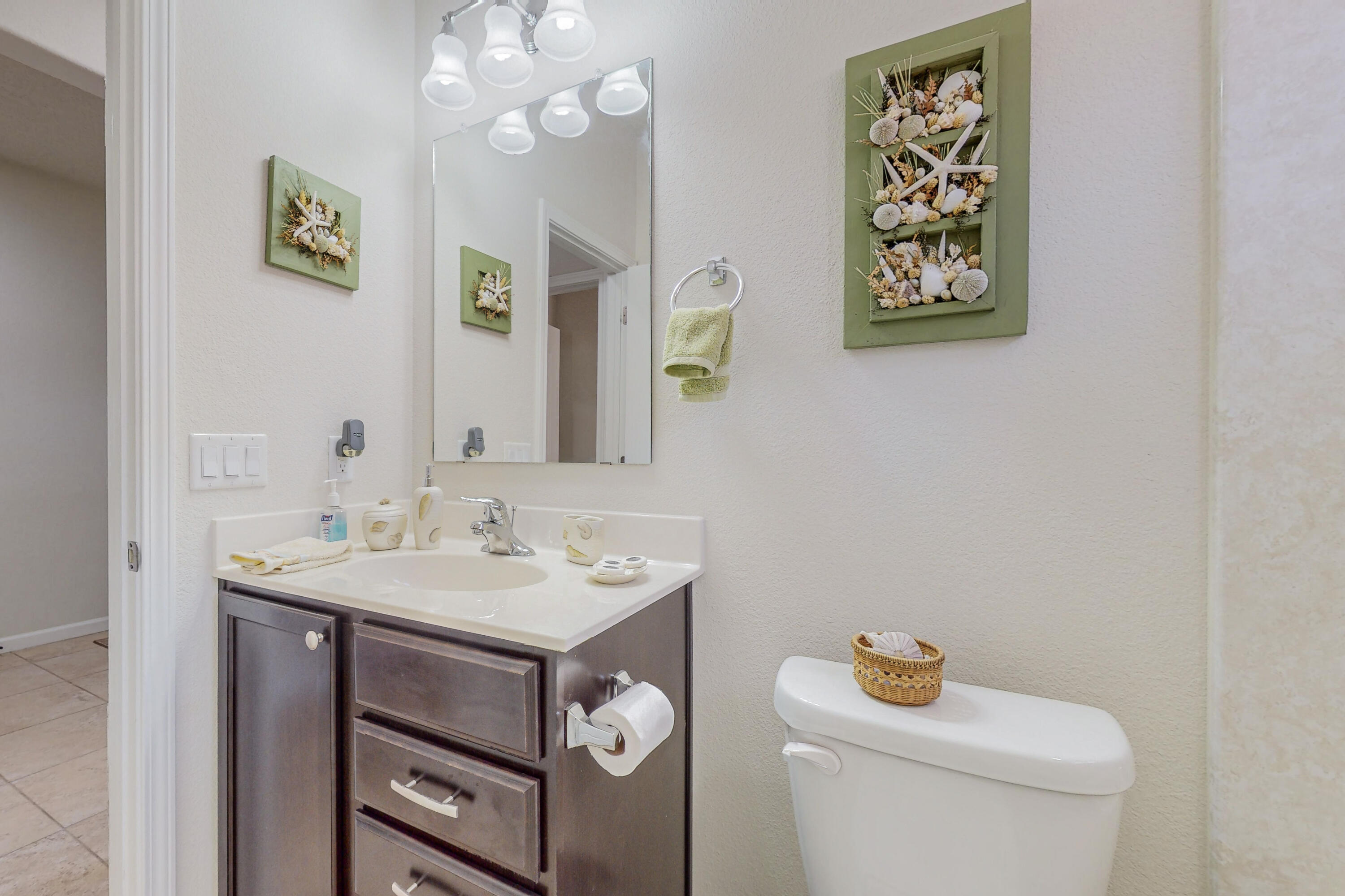 3808 Puenta Alto Avenue NE