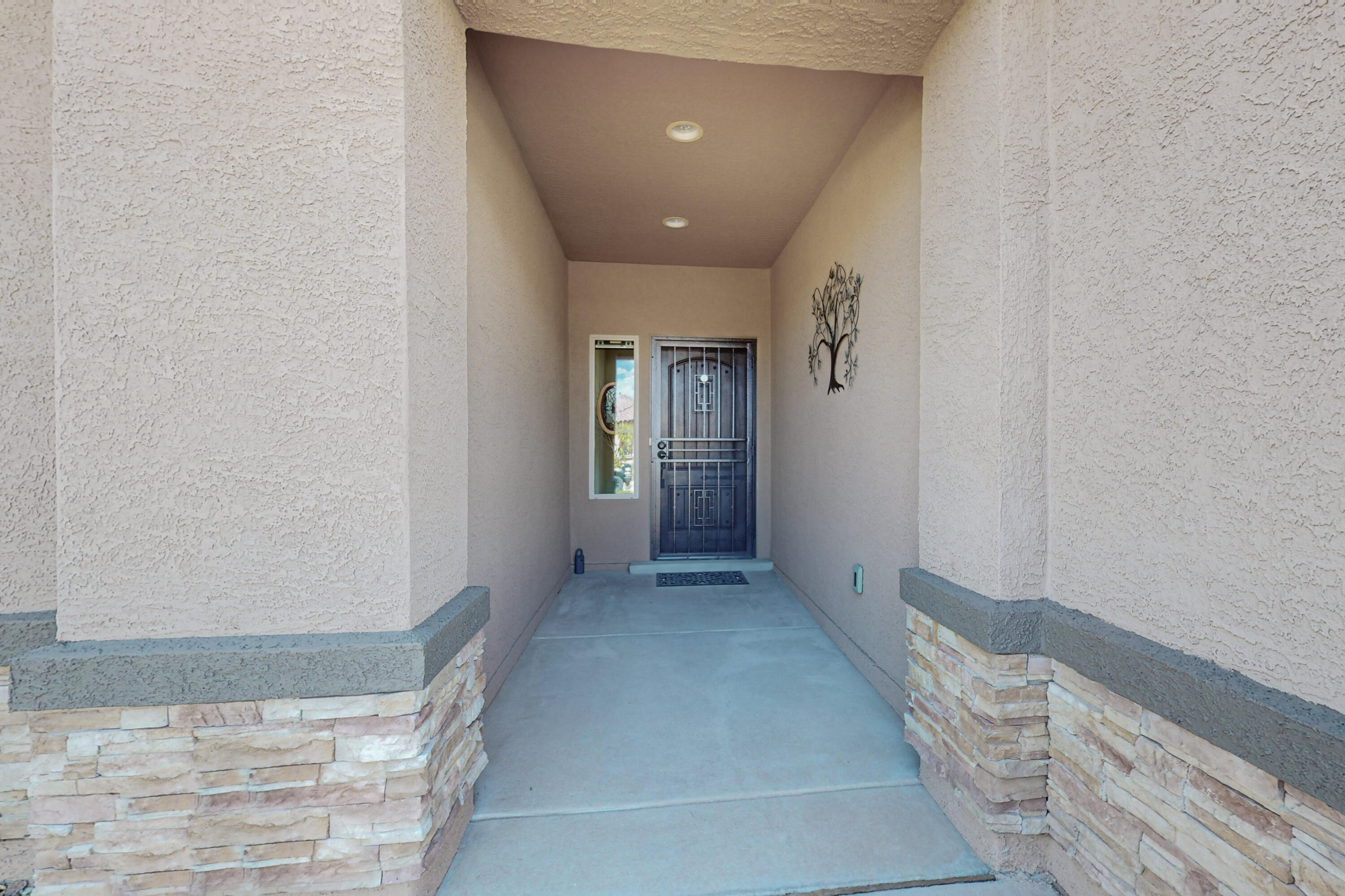 3808 Puenta Alto Avenue NE