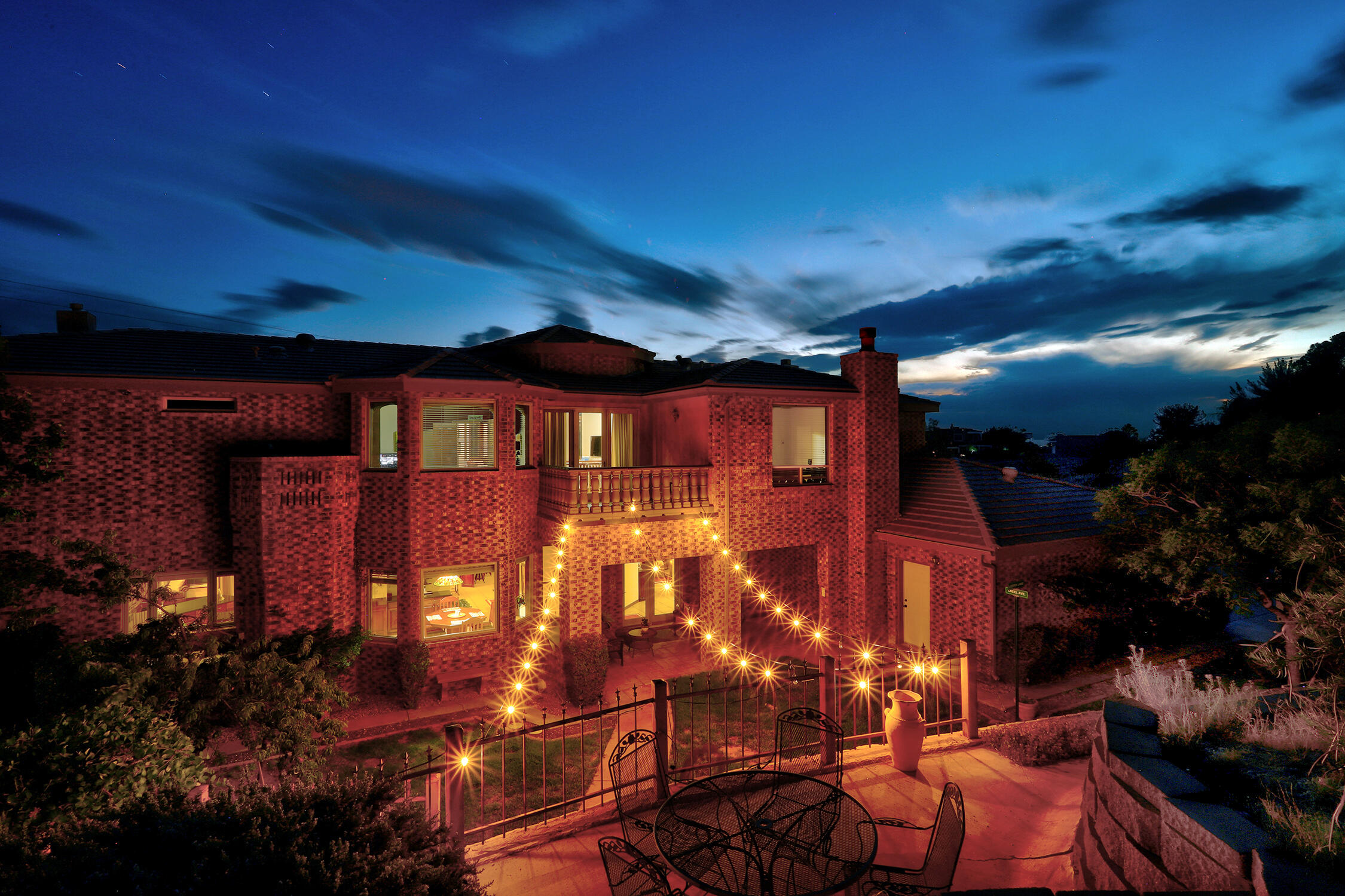 11001 San Antonio Drive NE