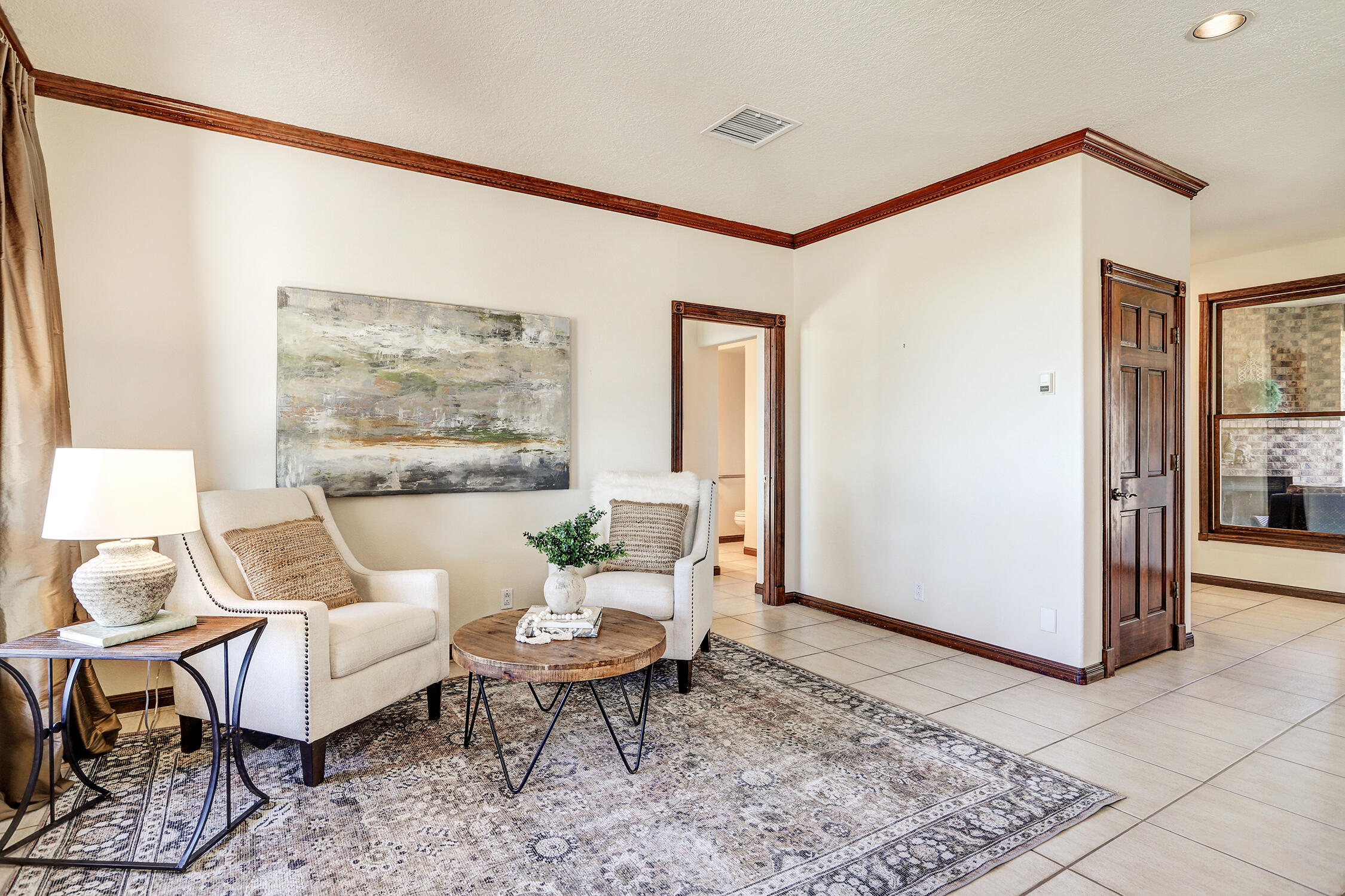 11001 San Antonio Drive NE